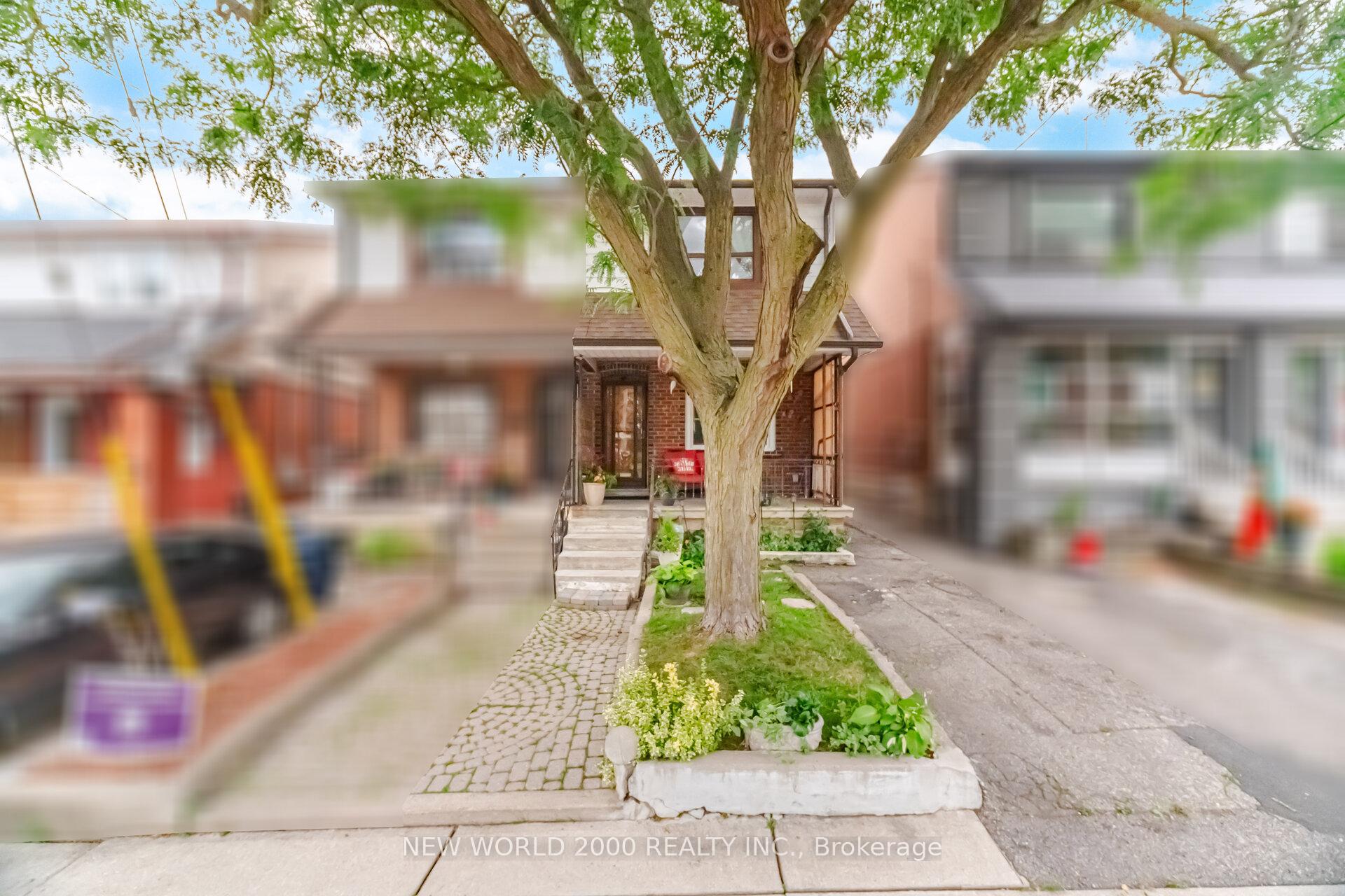 20 Rockwell Avenue