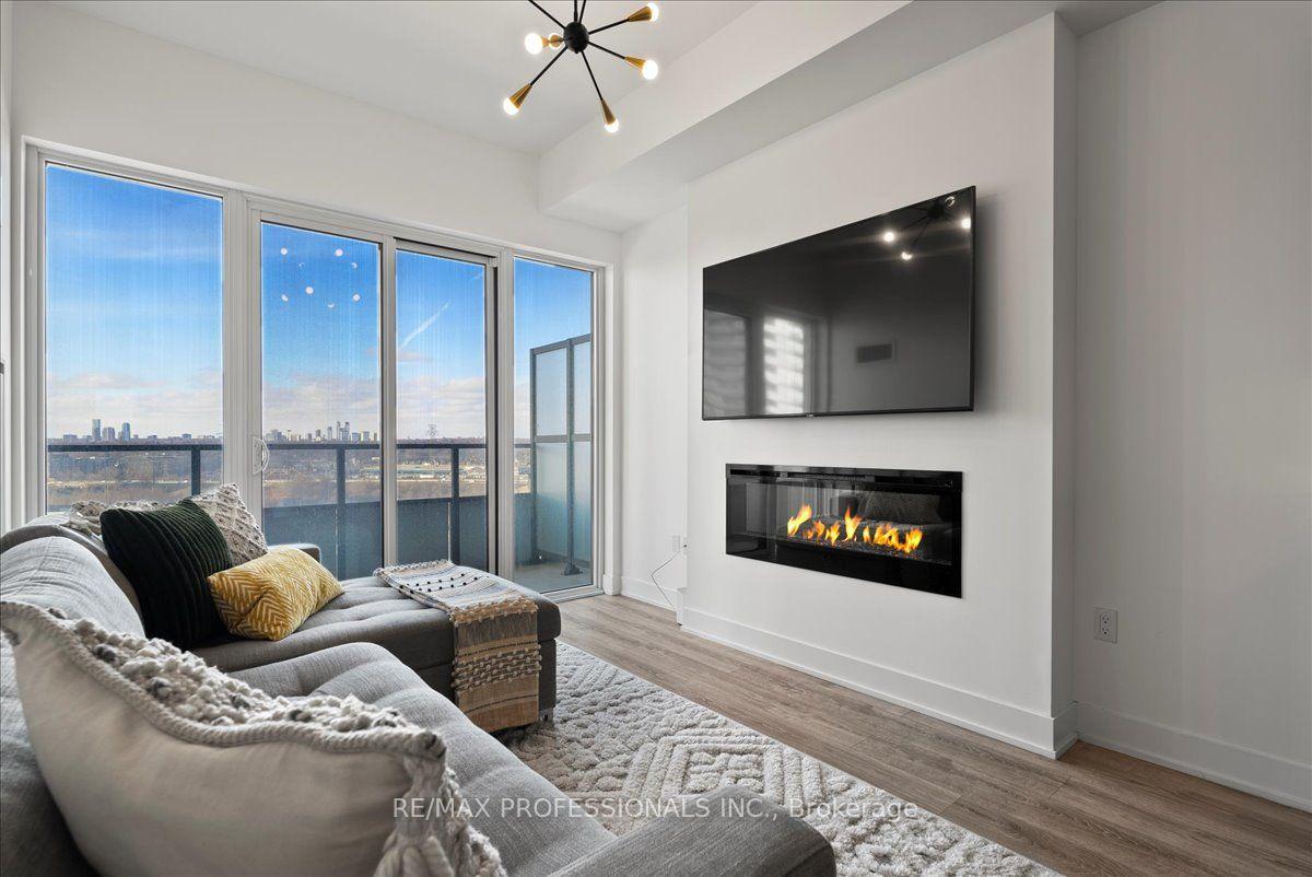30 Shore Breeze Drive
