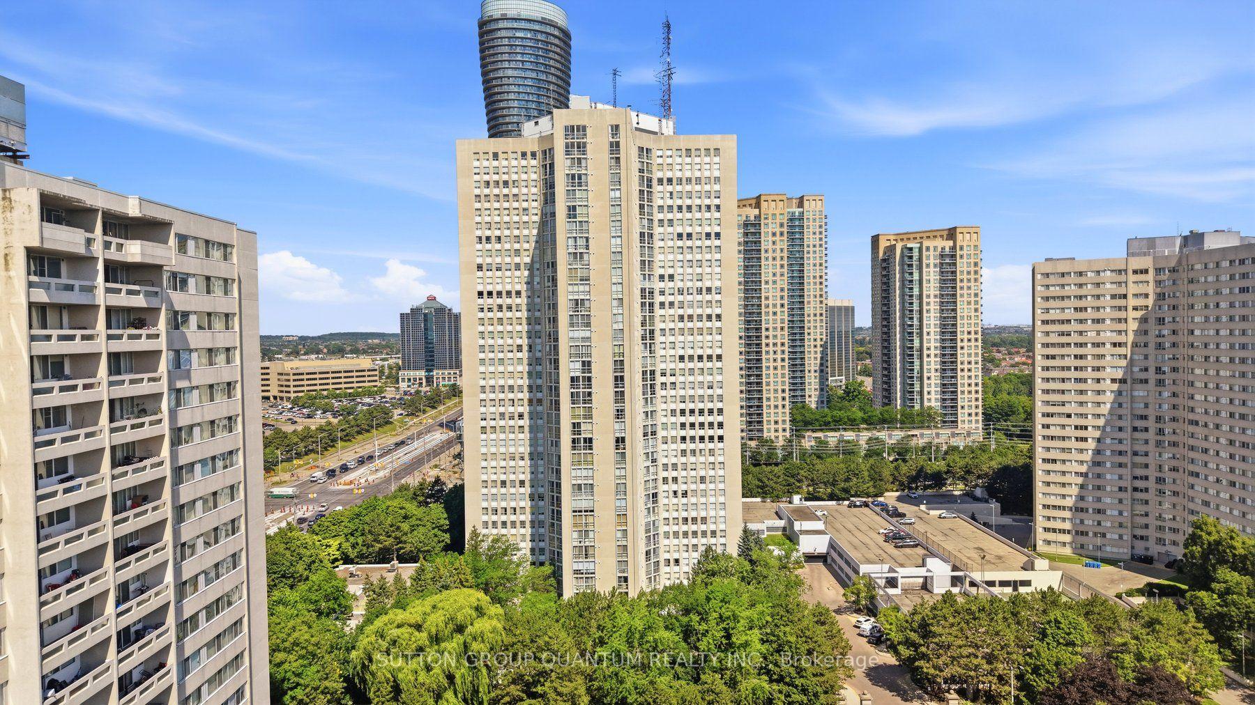 3650 Kaneff Crescent