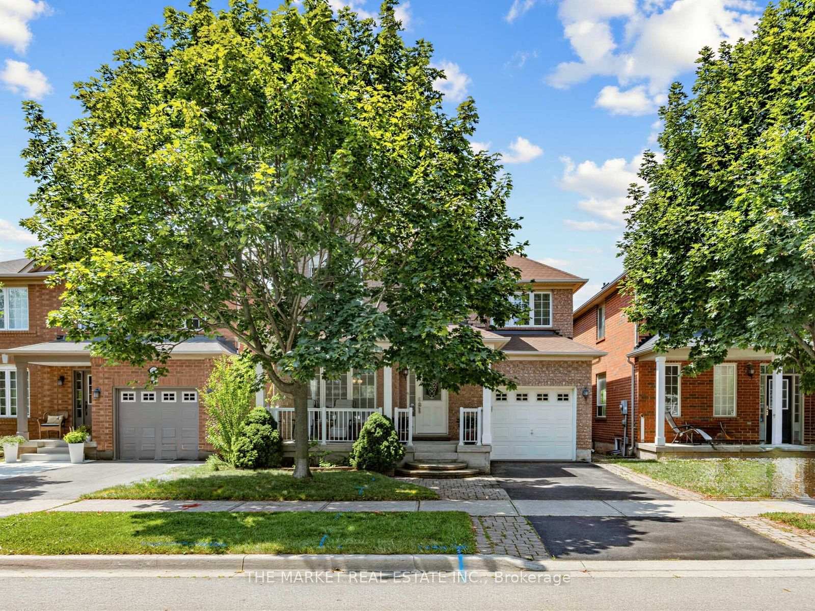 2278 Dunforest Crescent