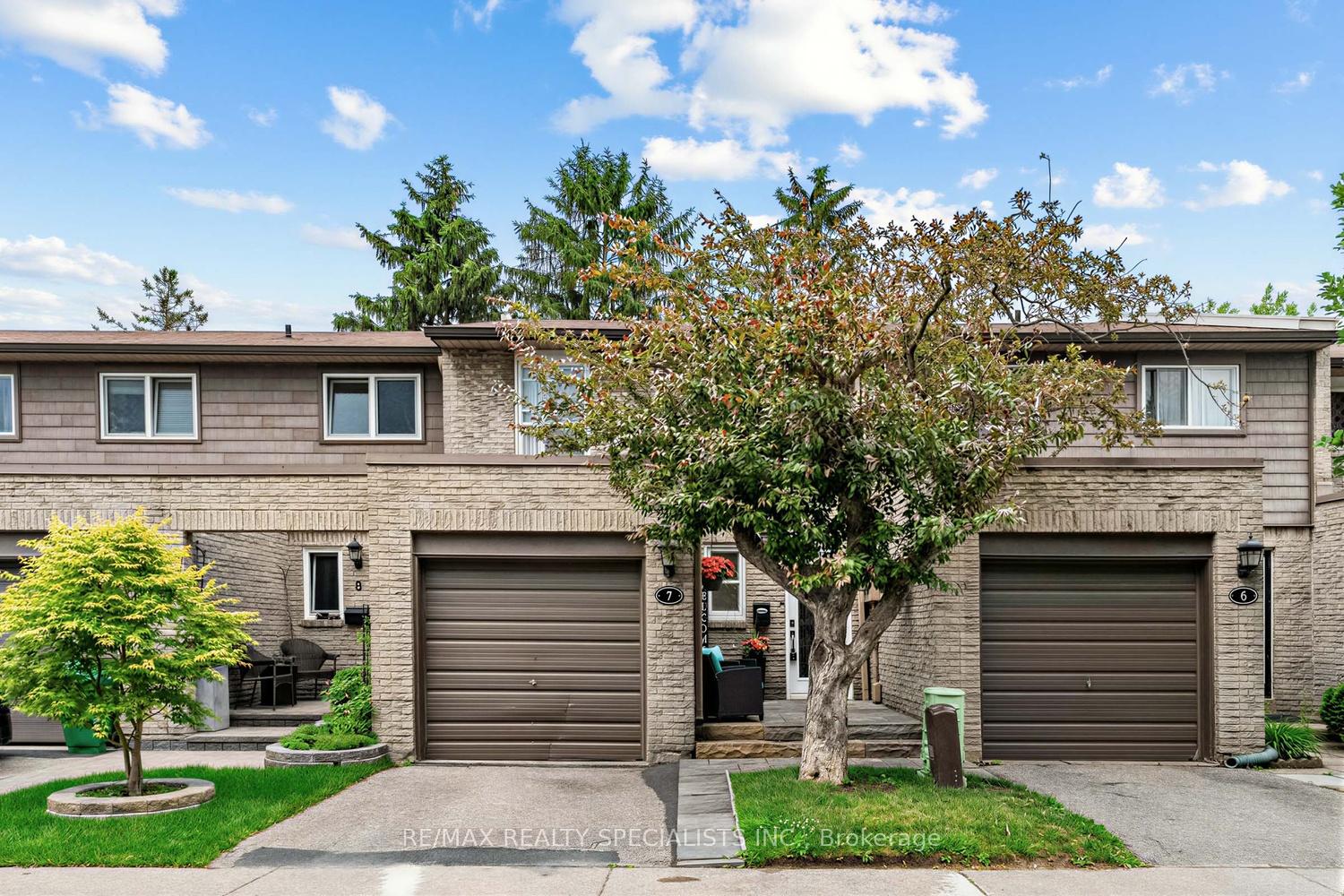 405 Hyacinthe Boulevard
