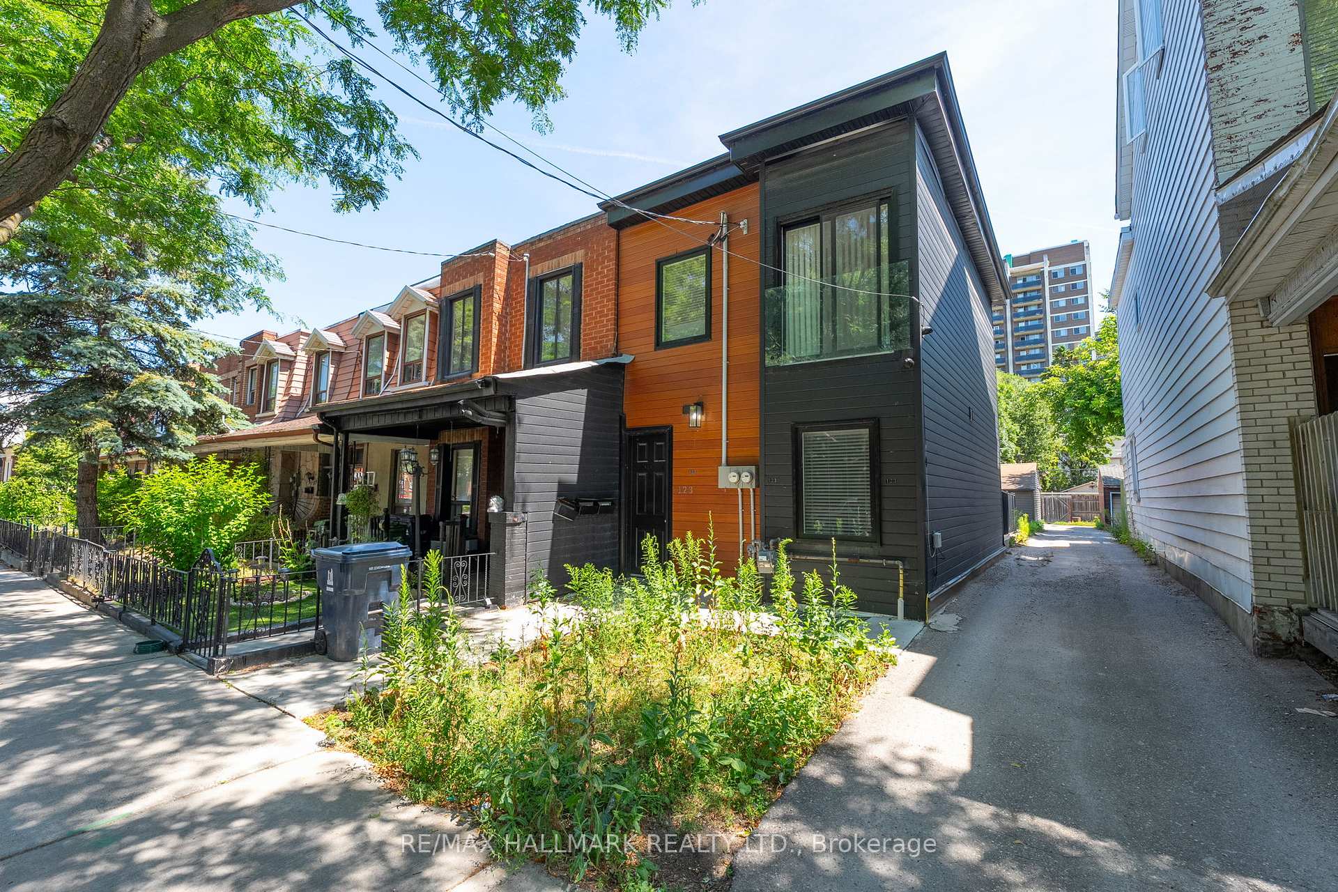 123 Lansdowne Avenue