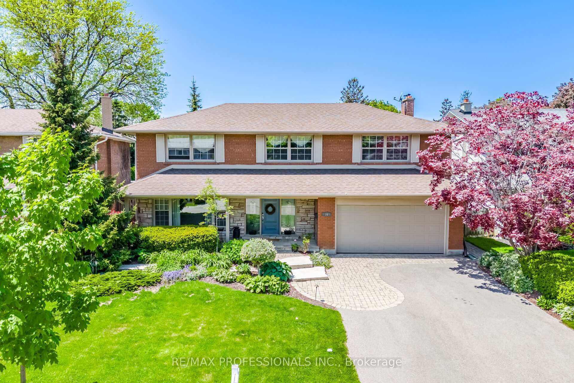 16 Cherry Post Crescent