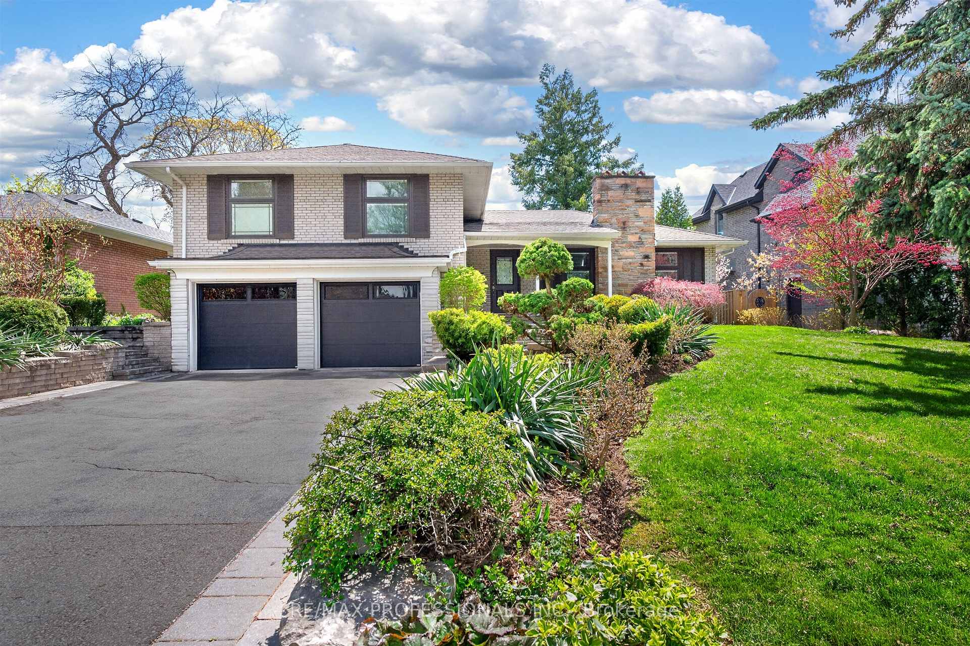 64 Ravensbourne Crescent