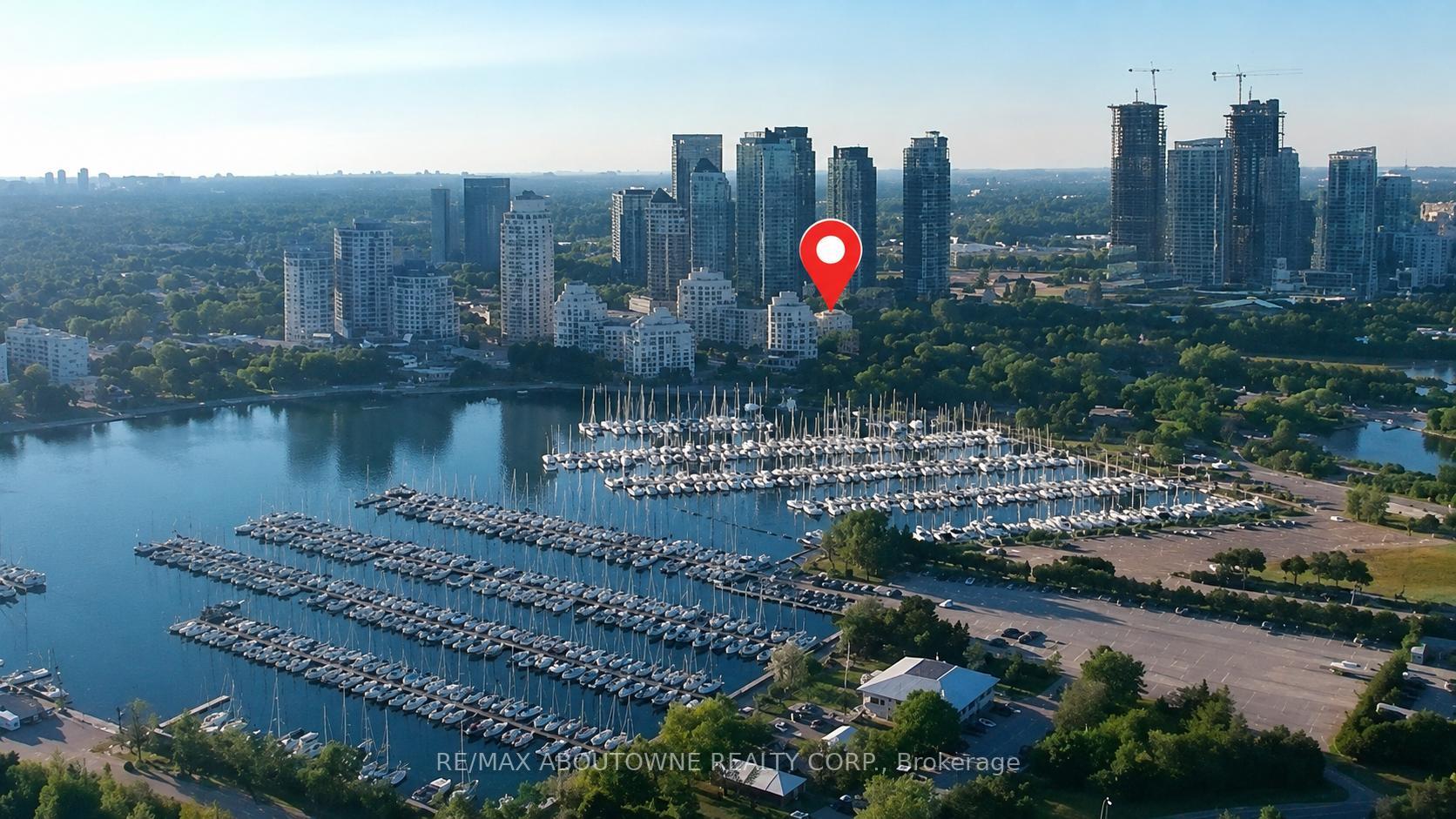 2261 Lakeshore Boulevard W