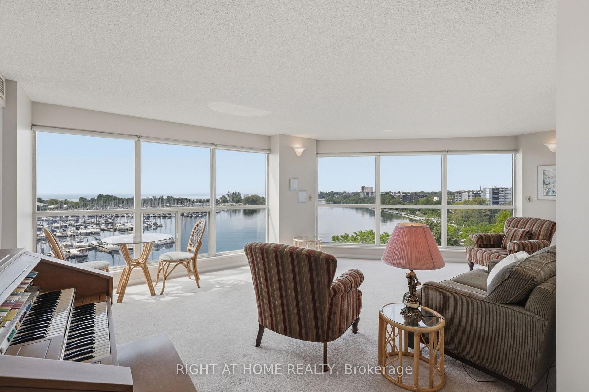 2267 Lake Shore Boulevard W