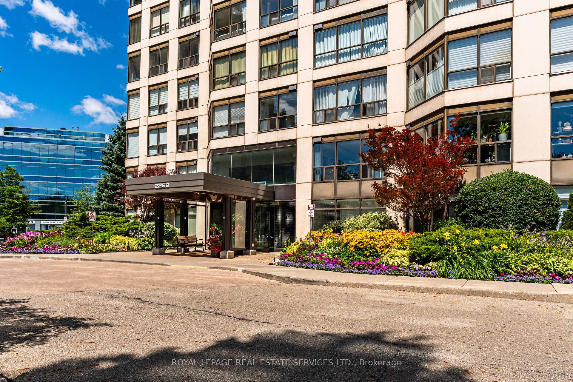 2269 Lake Shore Boulevard W