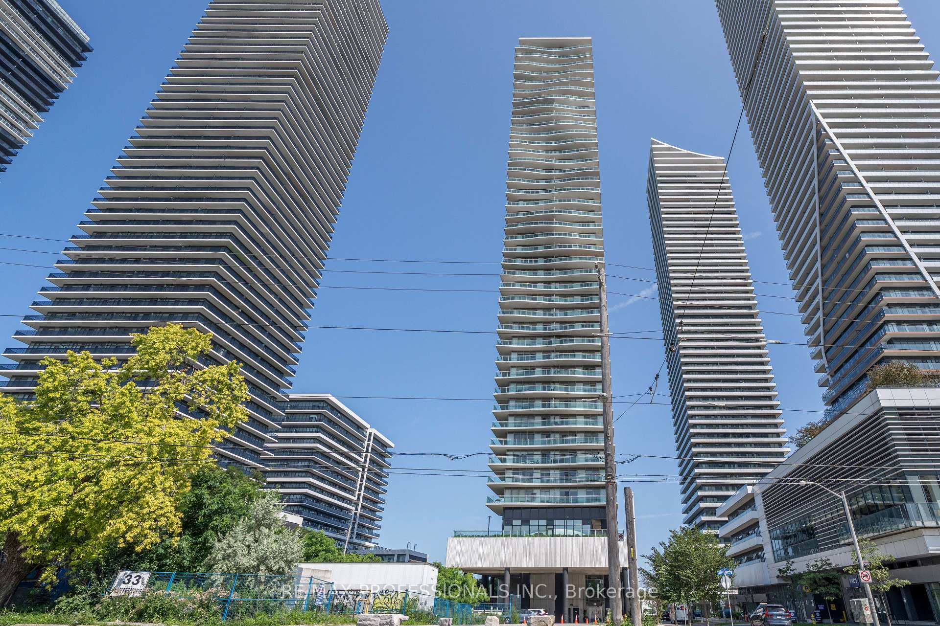 33 Shore Breeze Drive