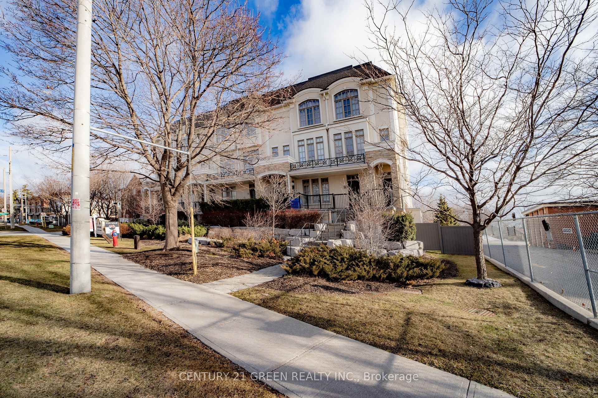 3071 Cawthra Road
