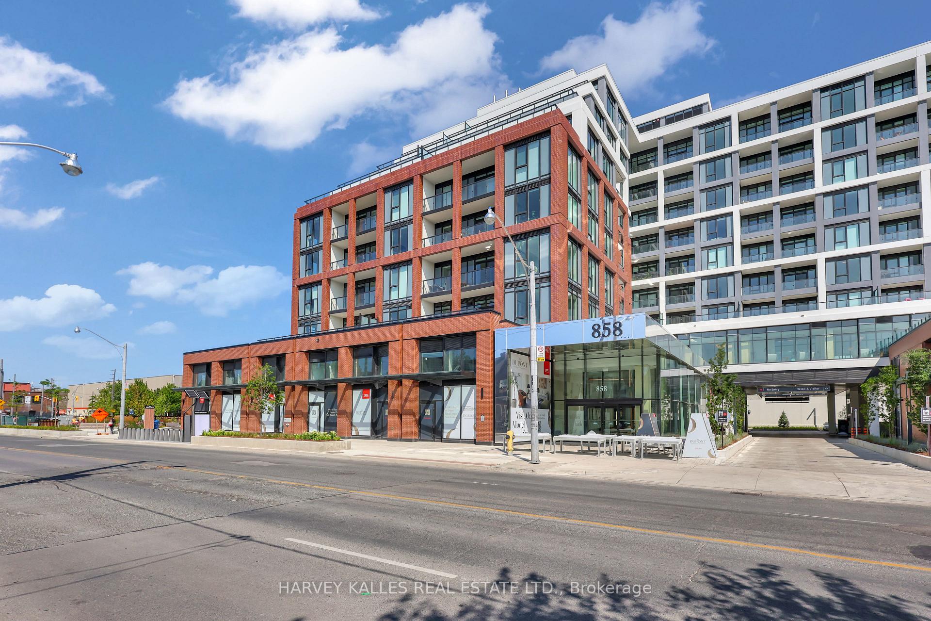 858 Dupont Street