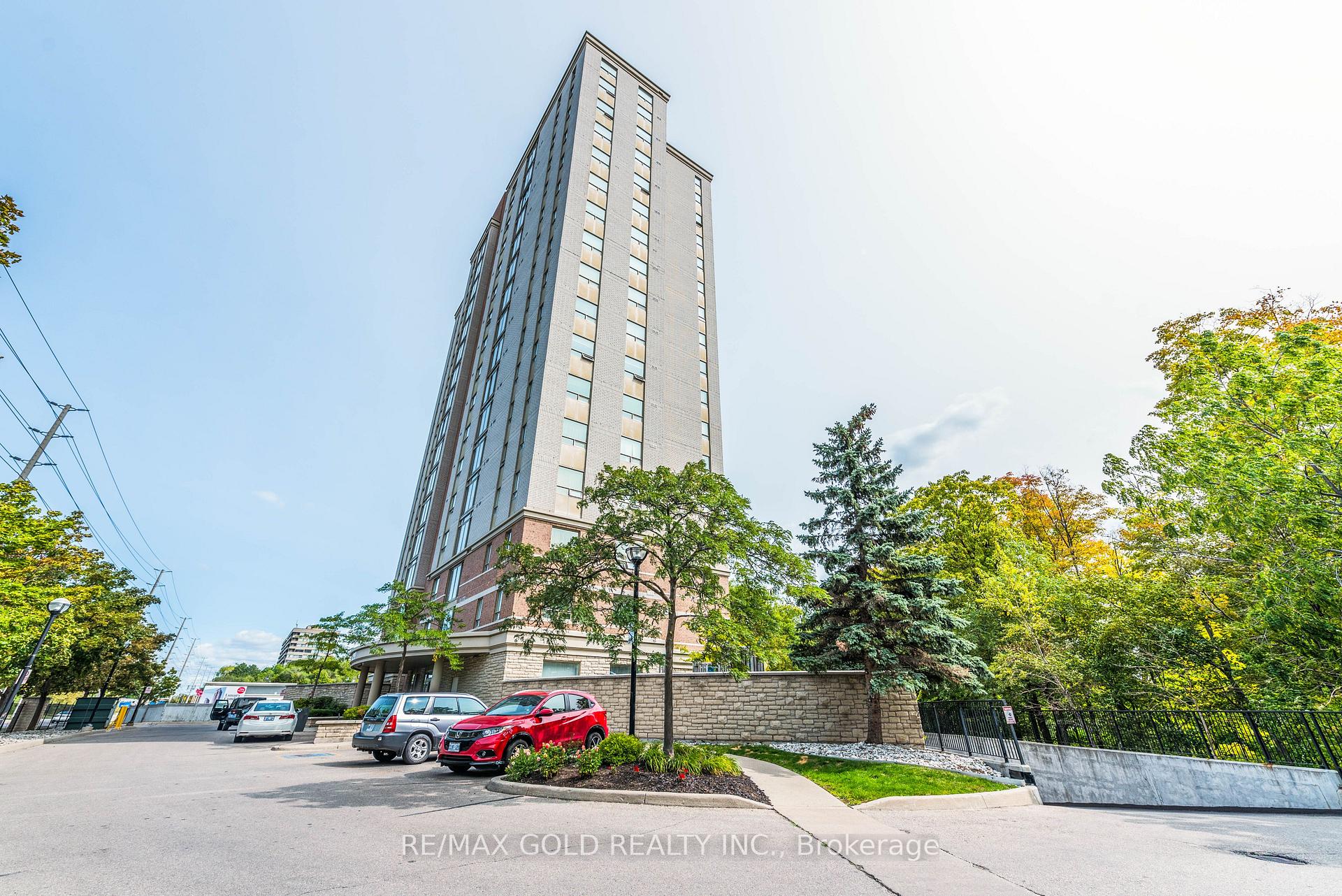 200 Burnhamthorpe Road