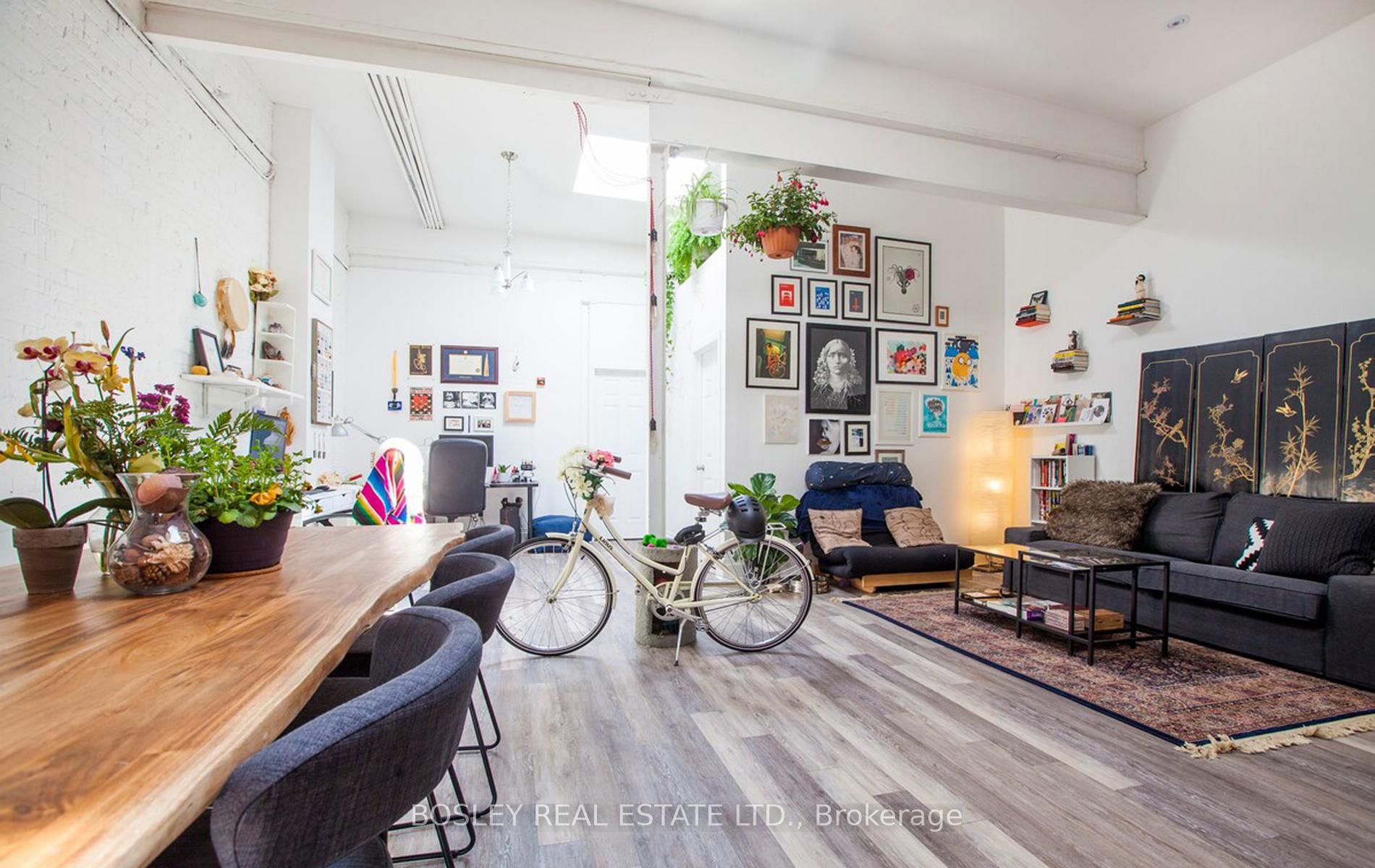 137 Roncesvalles Avenue