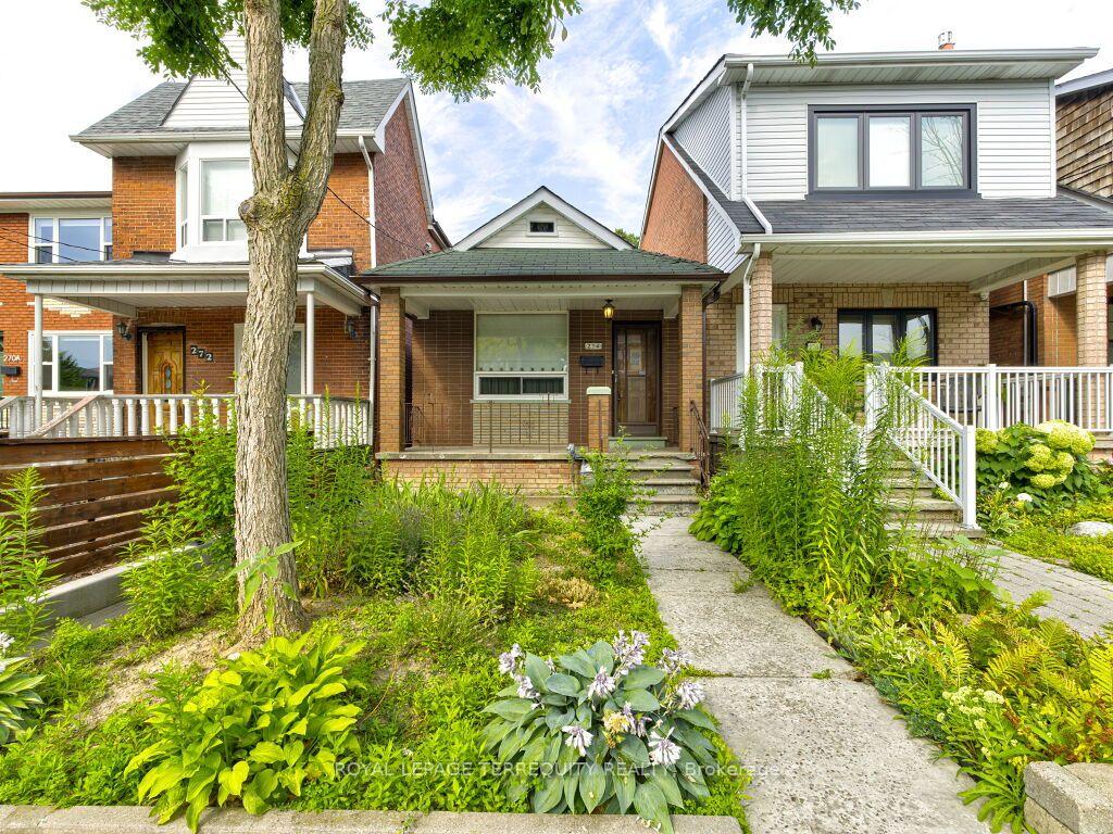 274 Harvie Avenue