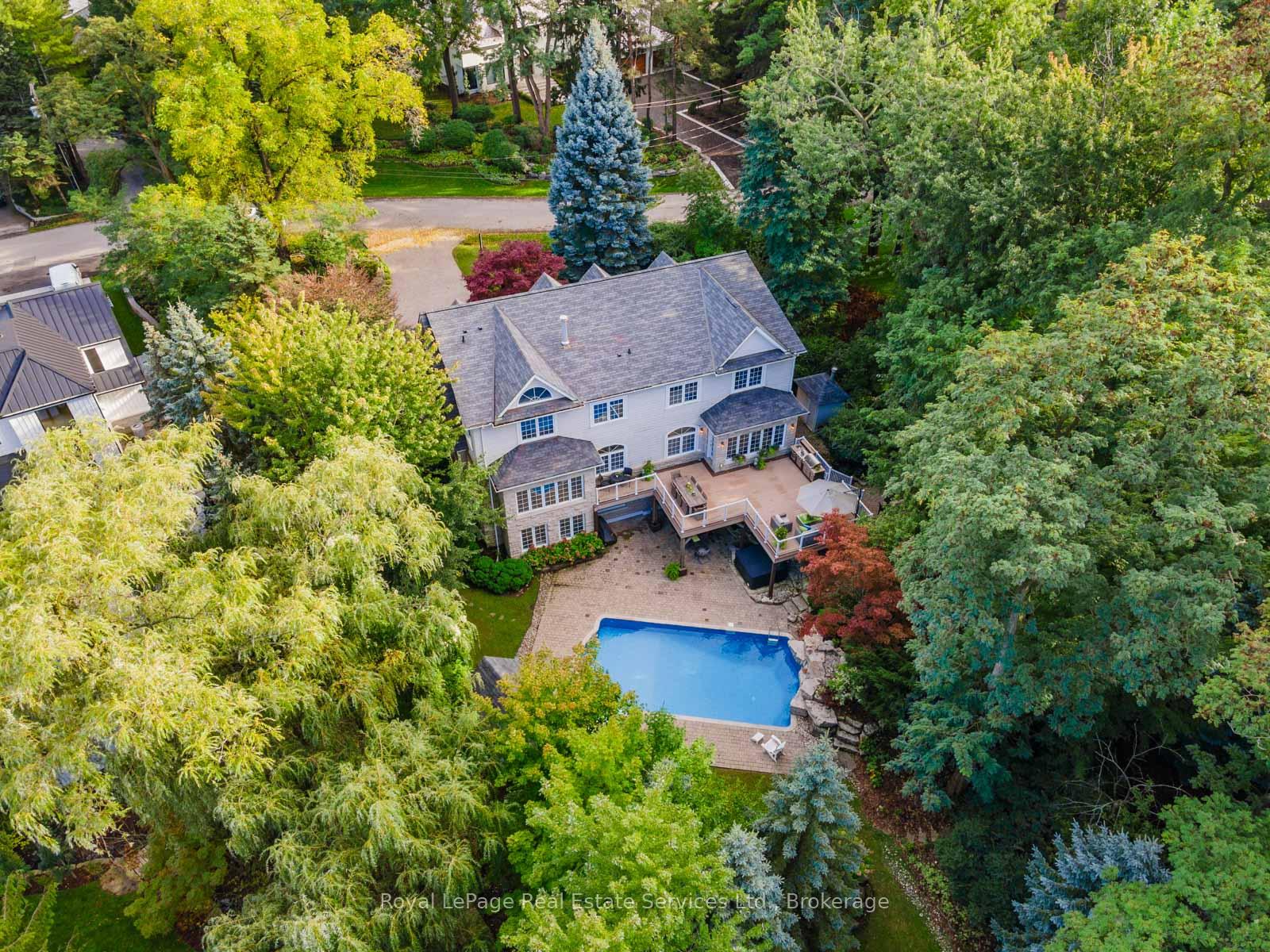 235 LAKEWOOD Drive