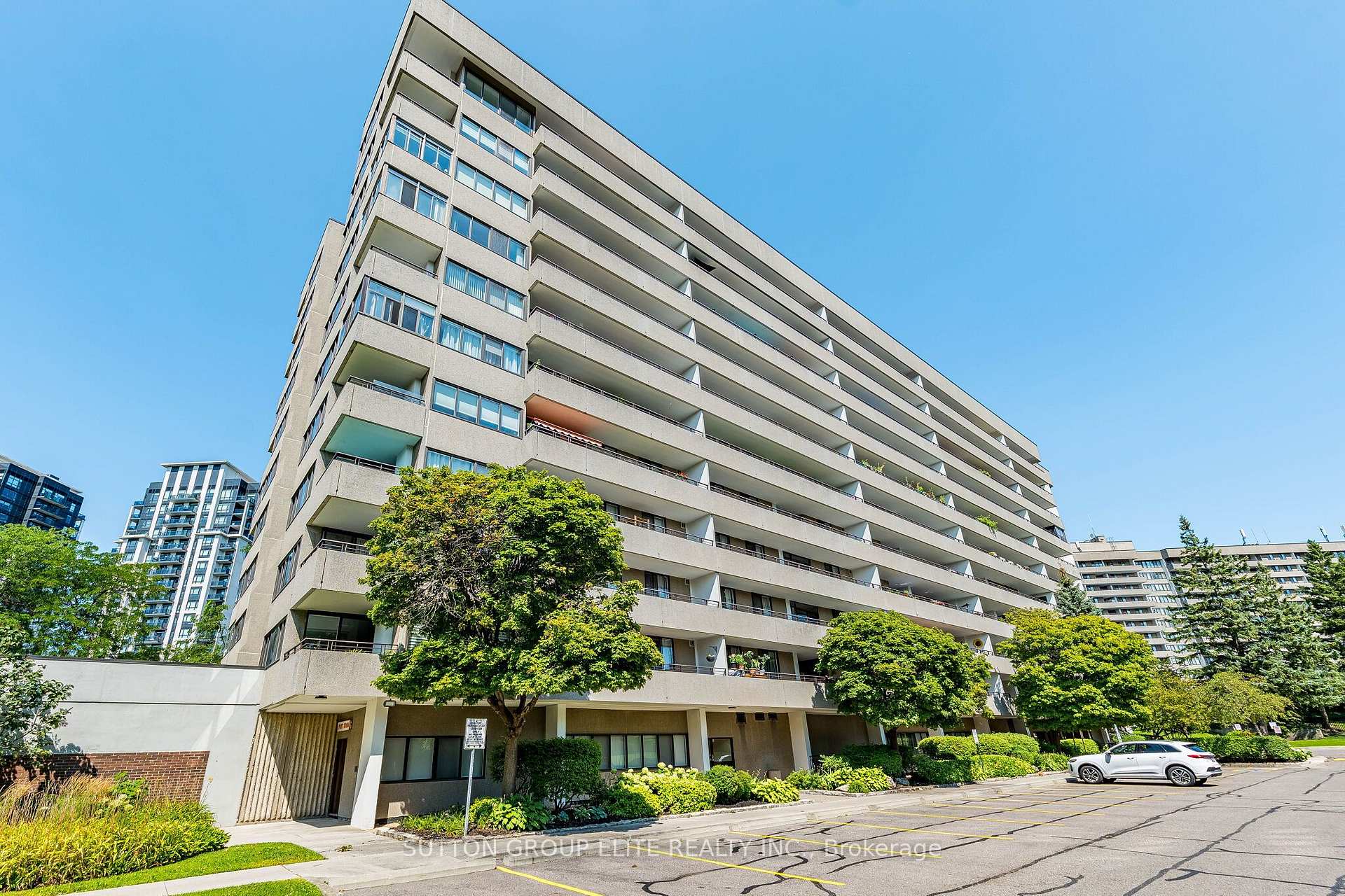 1320 Mississauga Valley Boulevard