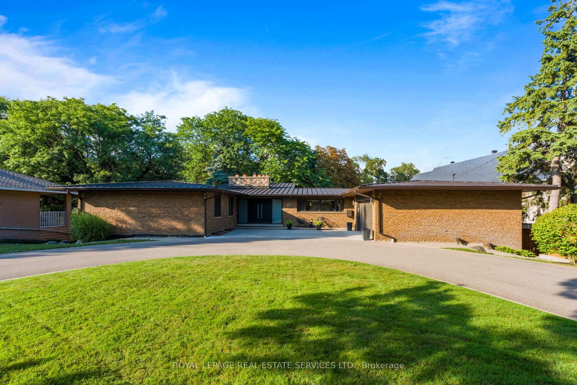 23 Lorraine Gardens