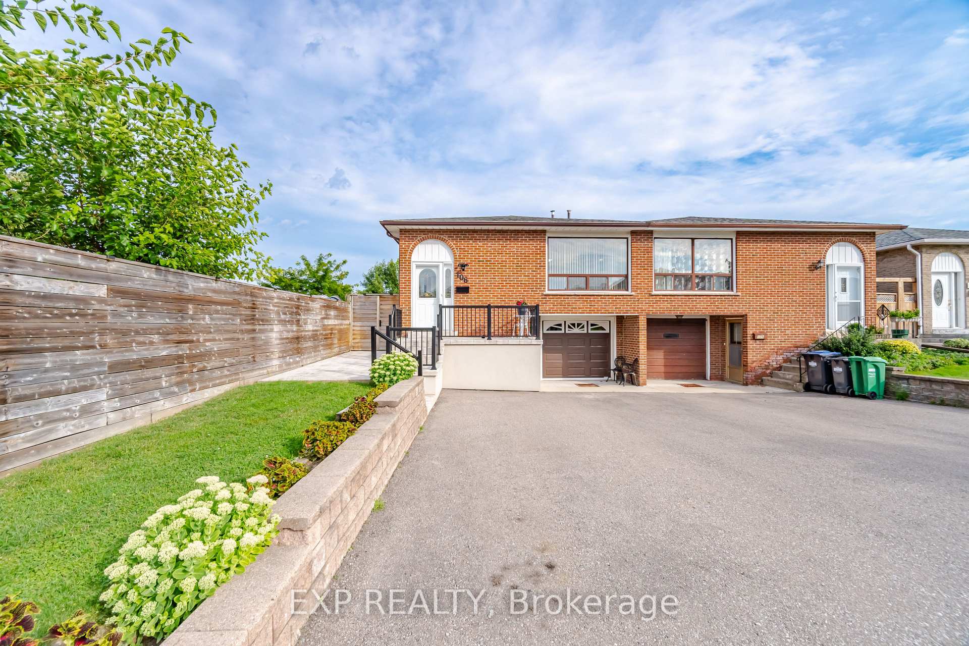 106 Hanson Road