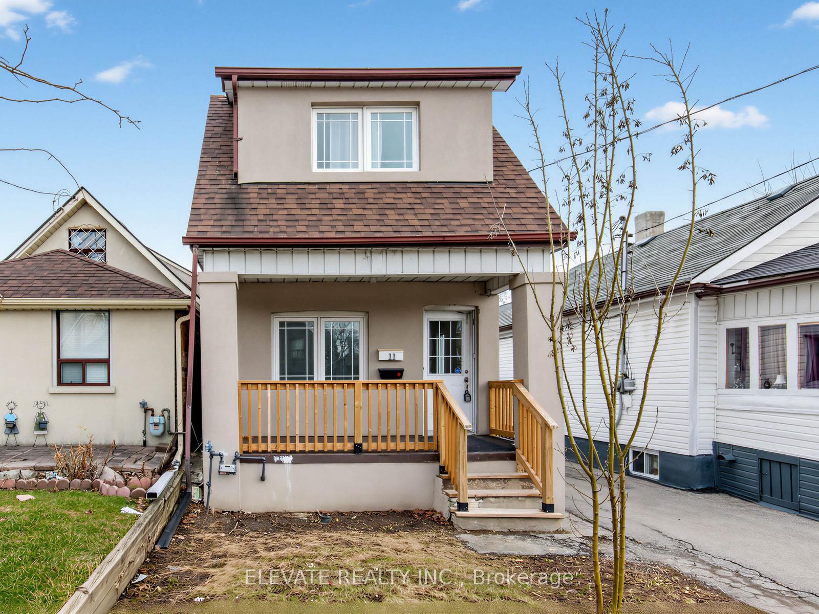 11 Rowntree Avenue