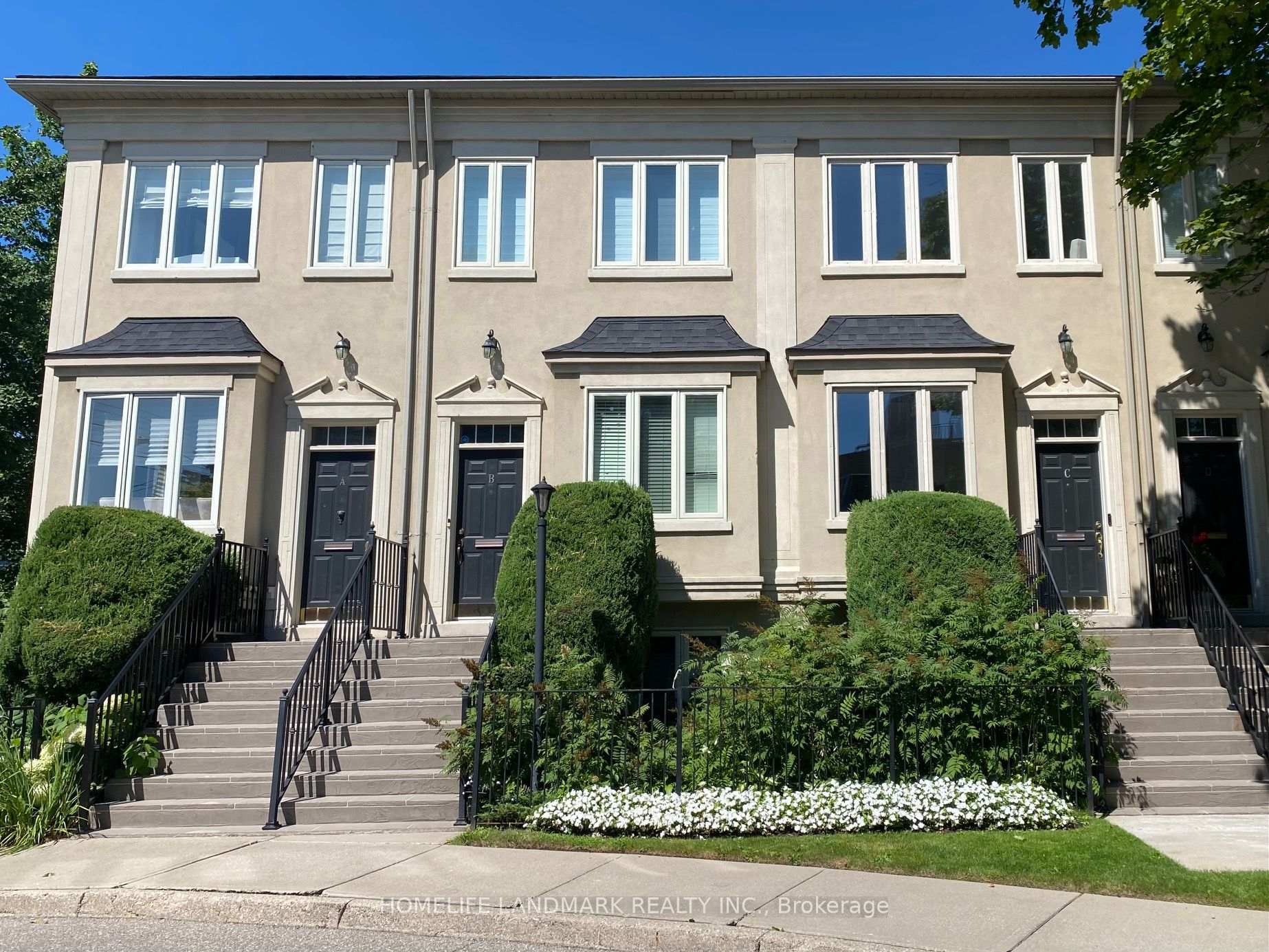 2283 W Lake Shore Boulevard W