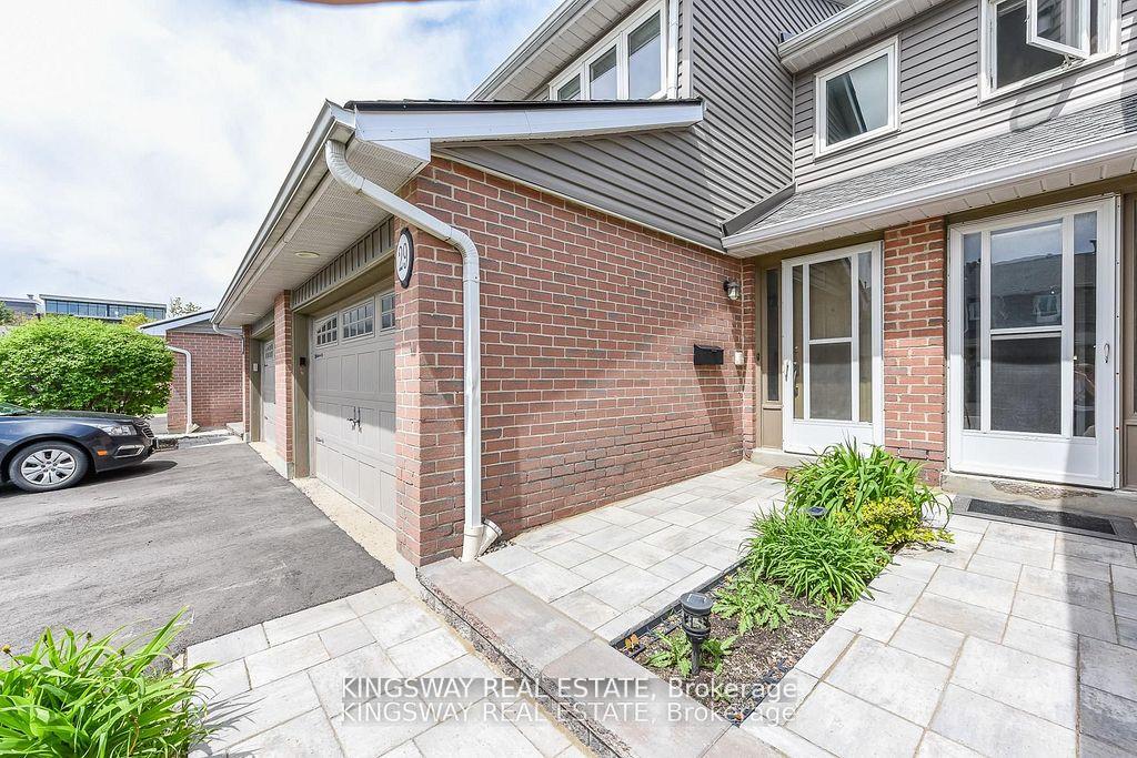 3125 E FIFTH Line W