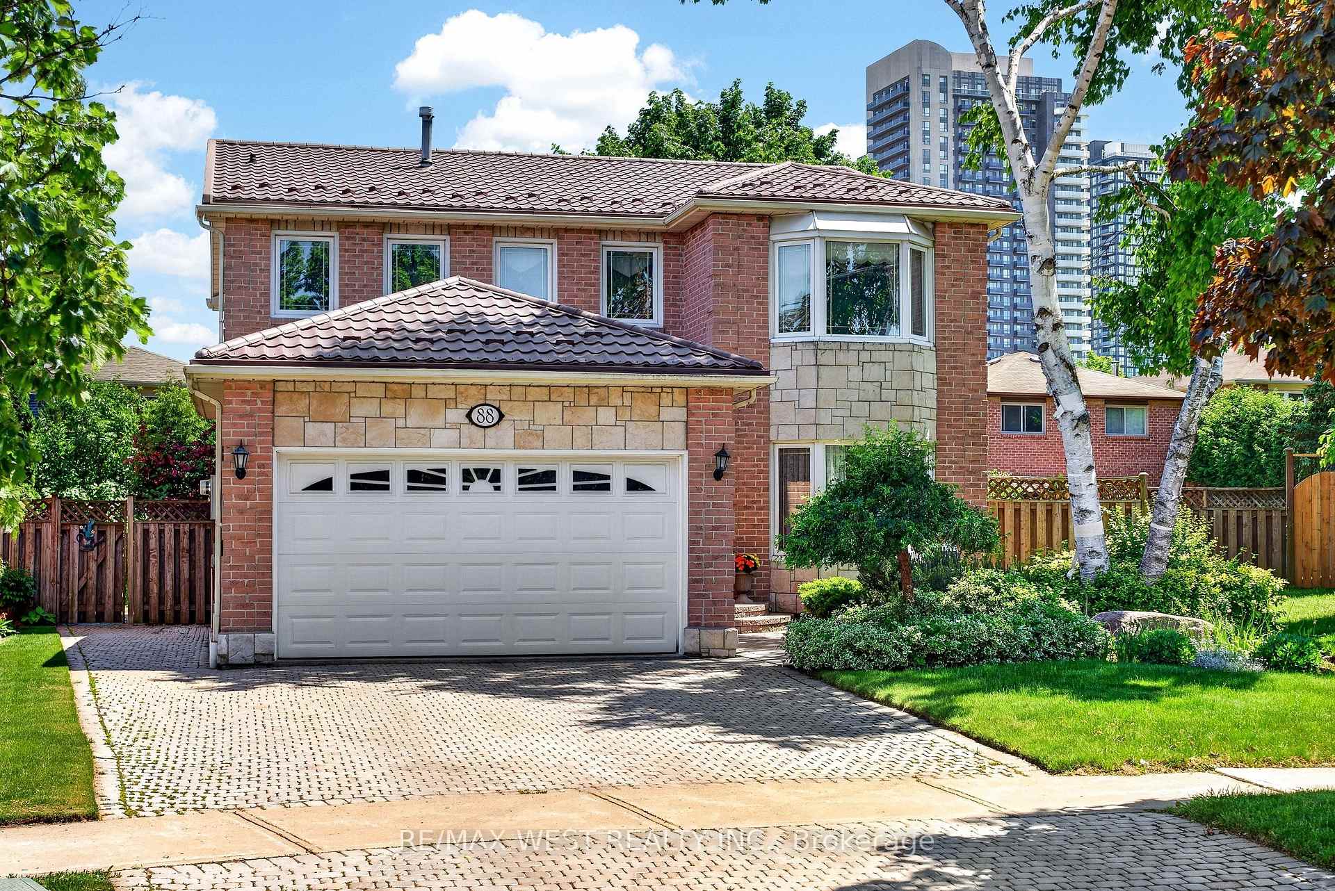 88 Palomino Drive