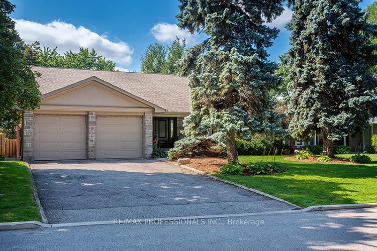 7 Treeline Court