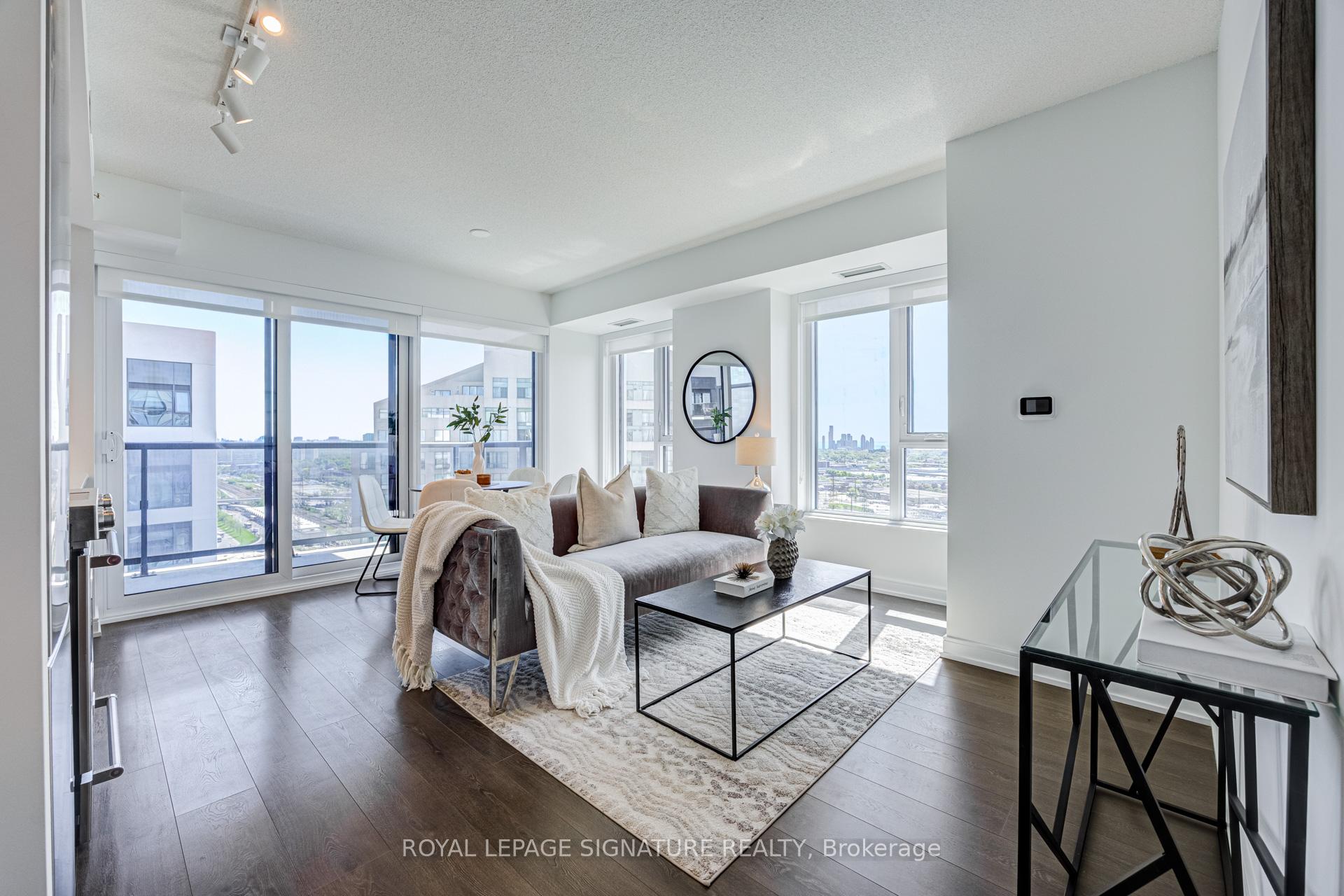30 Samuel Wood Way