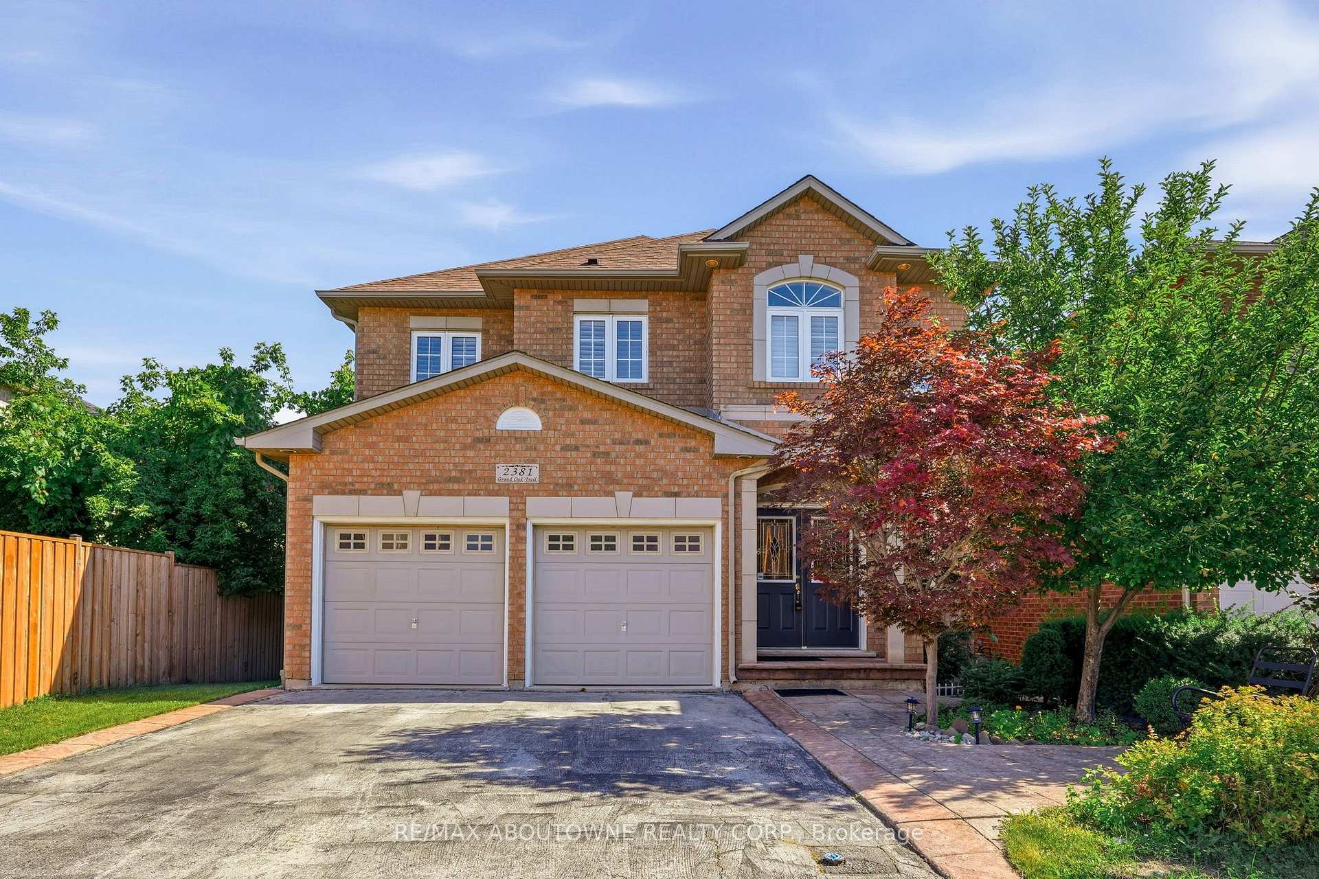 2381 Grand Oak Trail