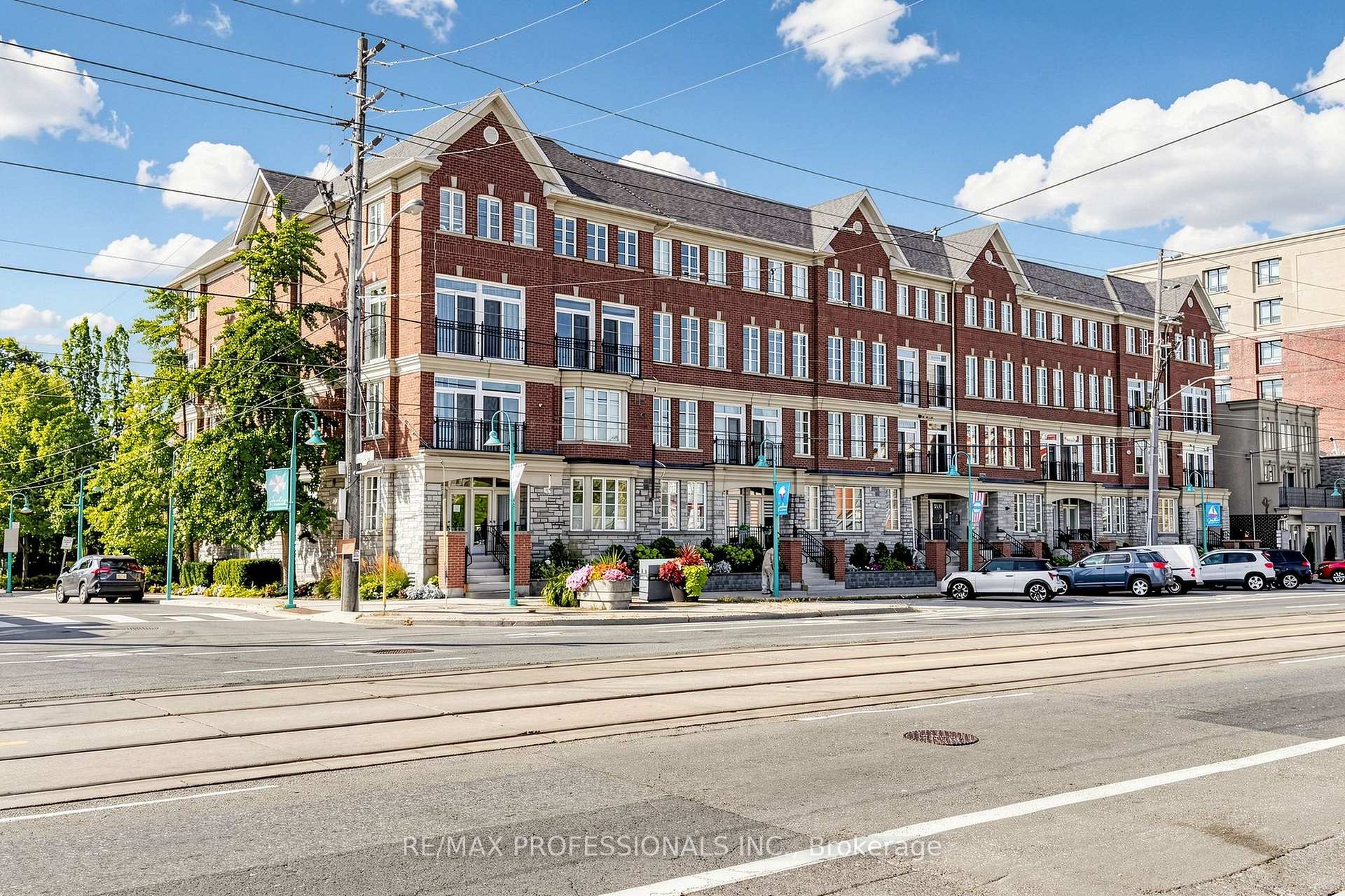 3531 Lake Shore Boulevard W