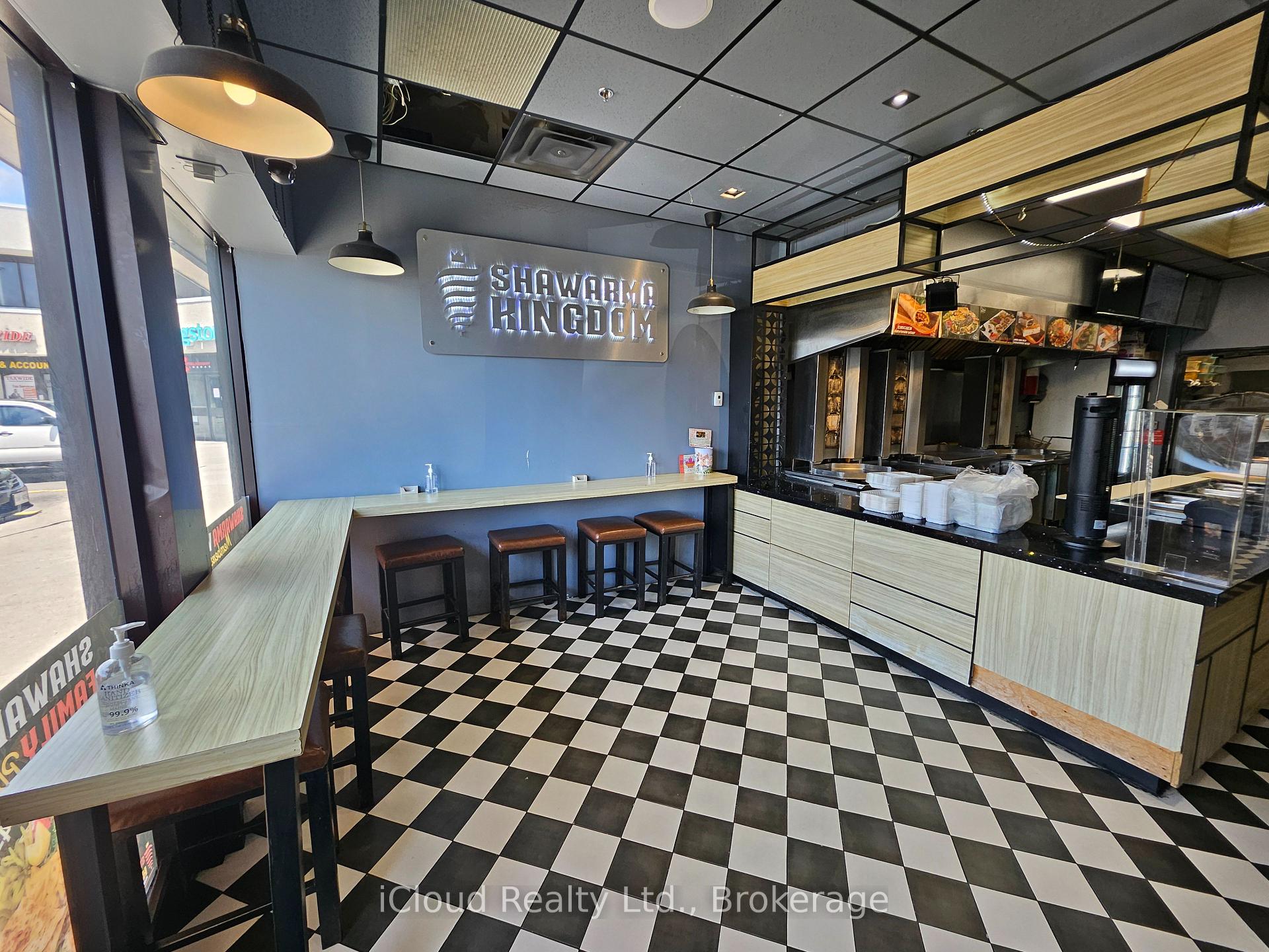 377 Burnhamthorpe Road E