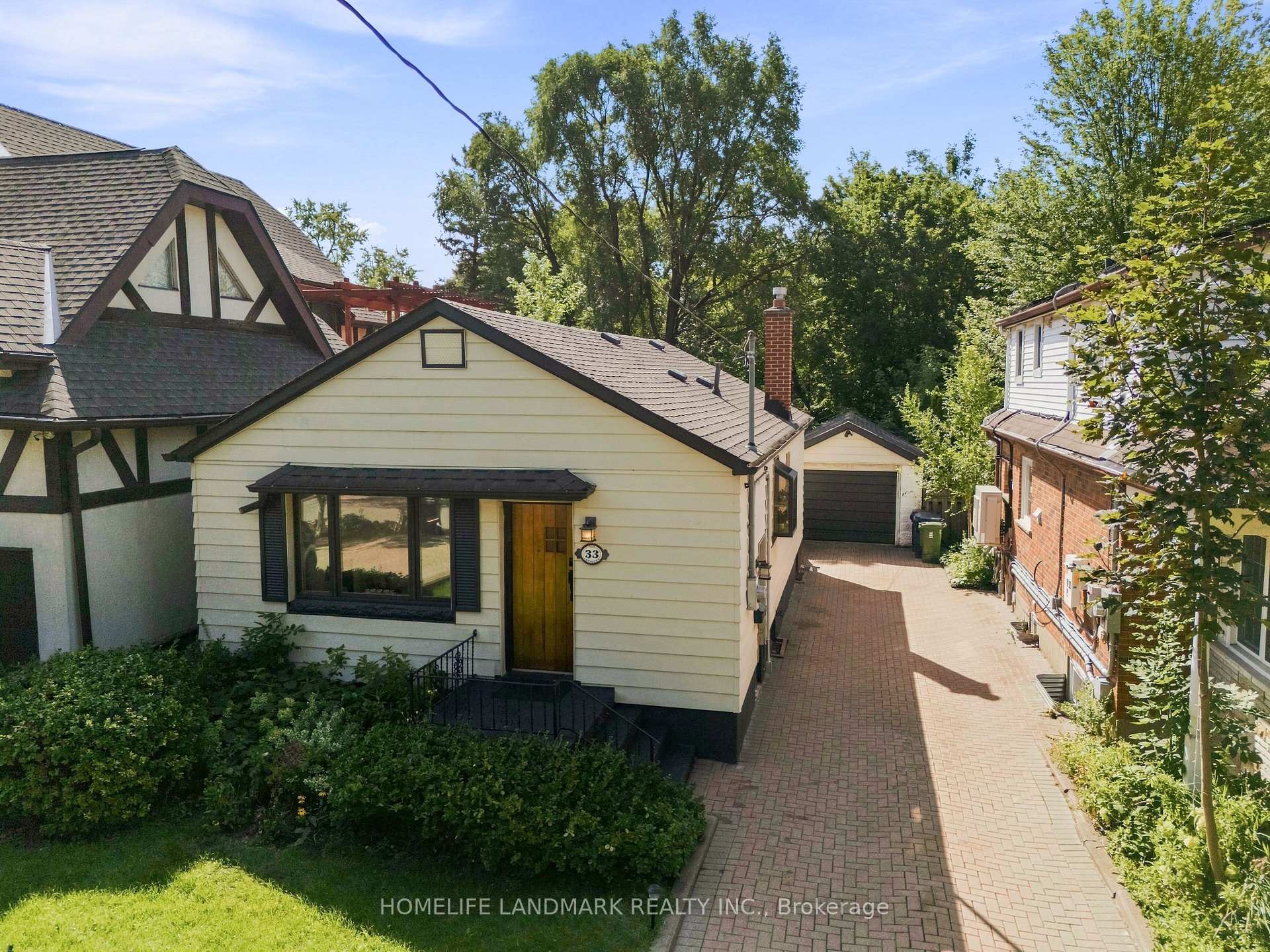 33 Ash Crescent