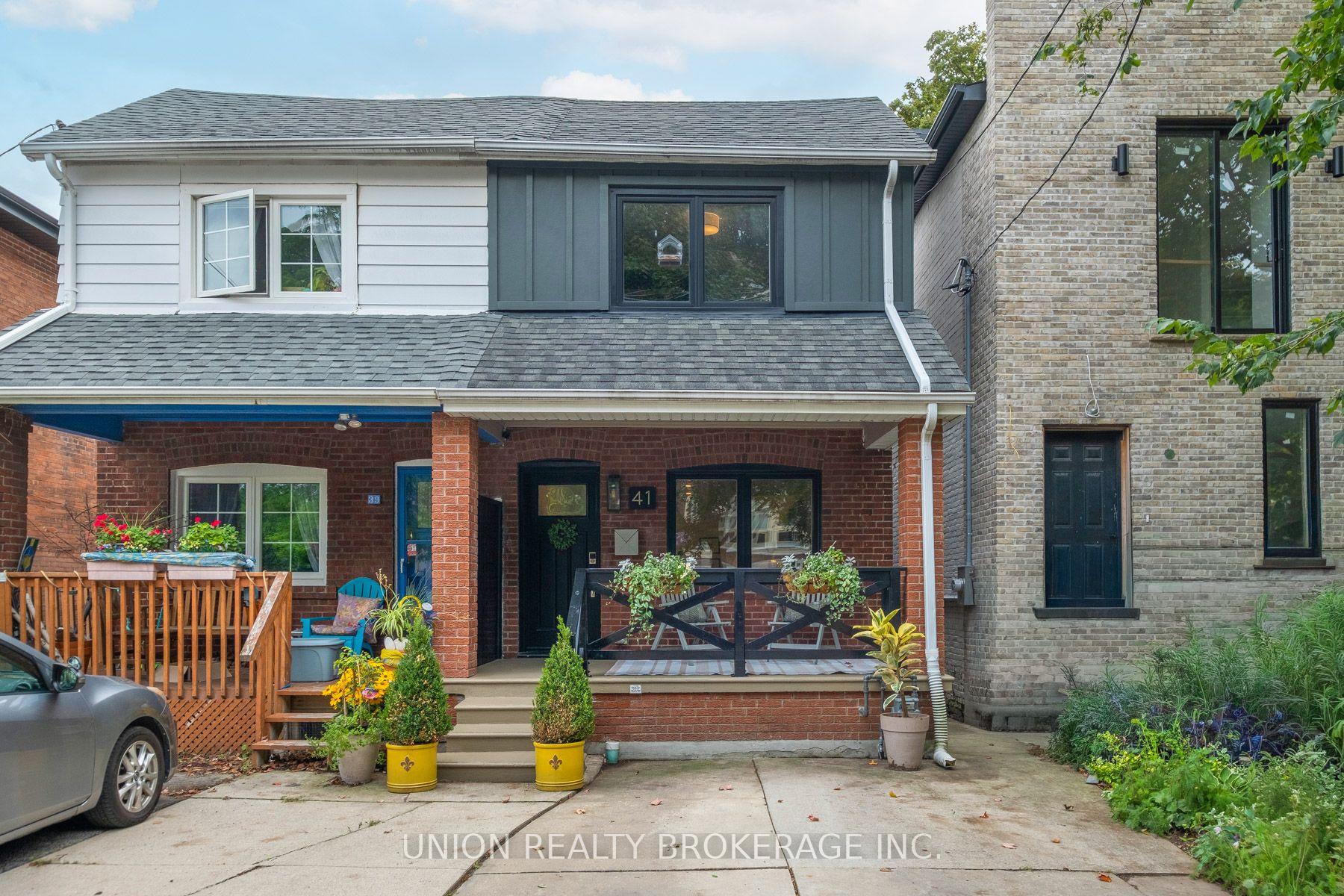 41 Turnberry Avenue