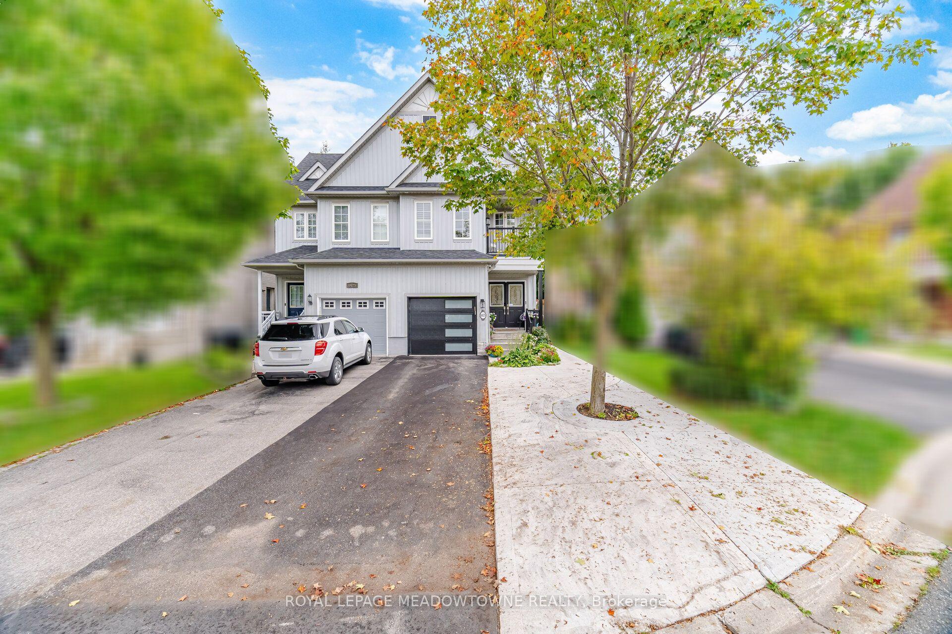 6623 Blackheath Ridge