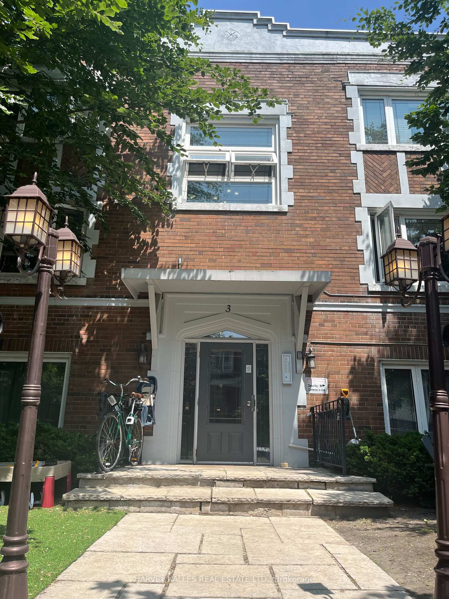 3 Elm Grove Avenue