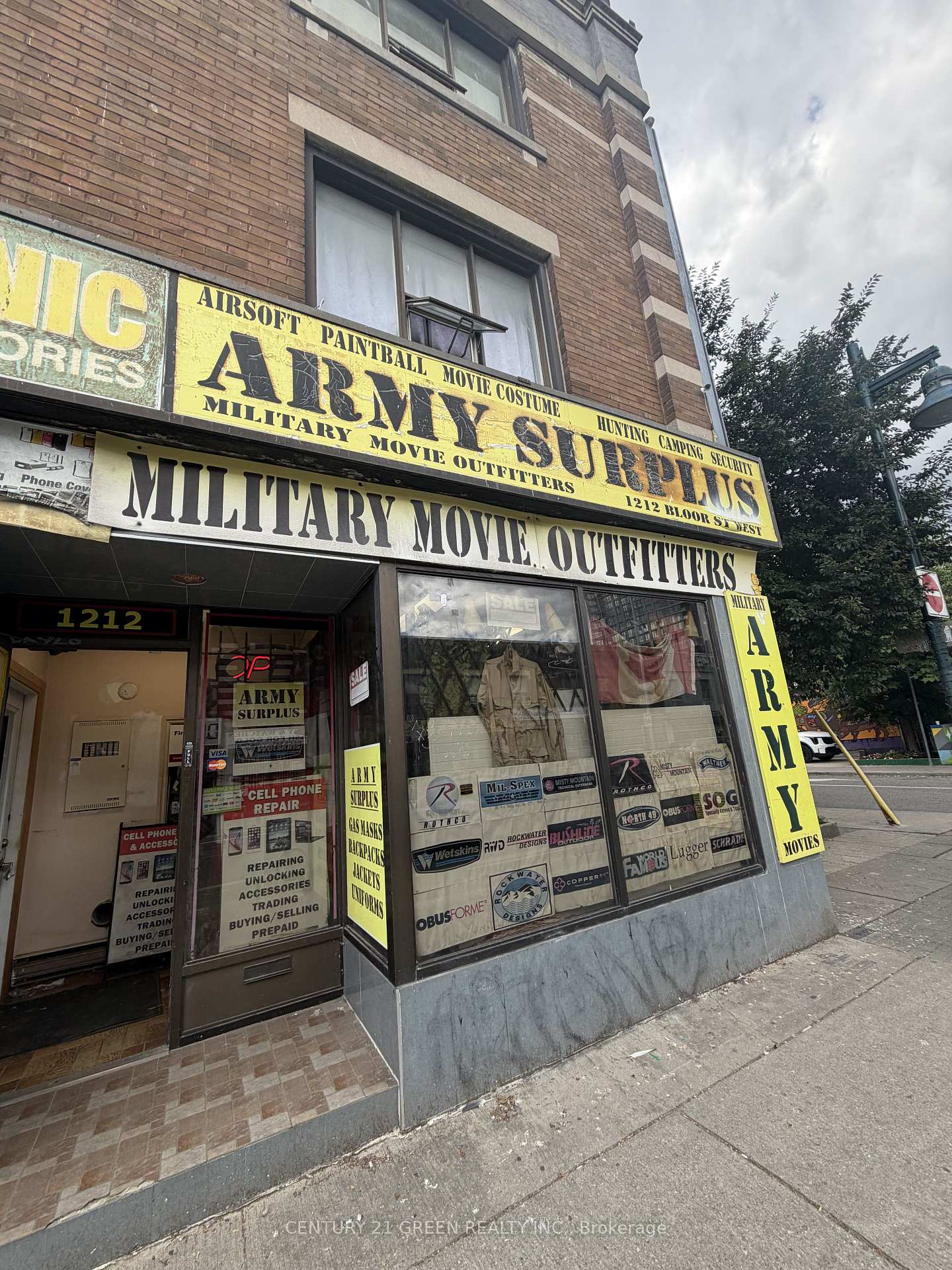 1212 Bloor Street W