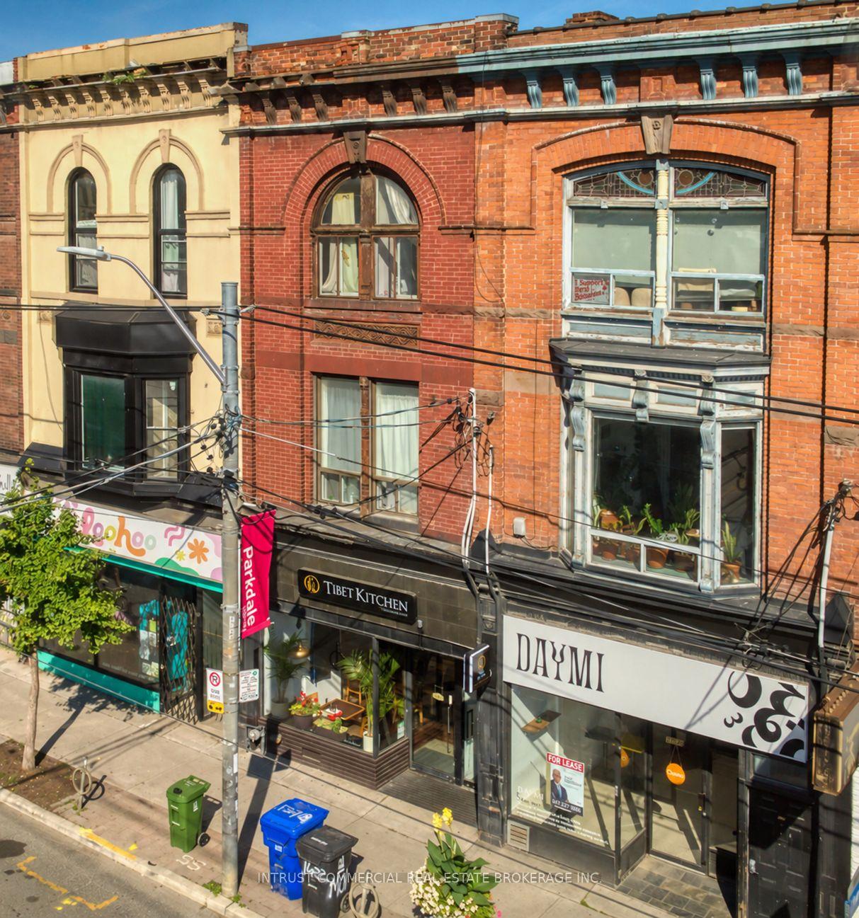 1378 Queen Street W