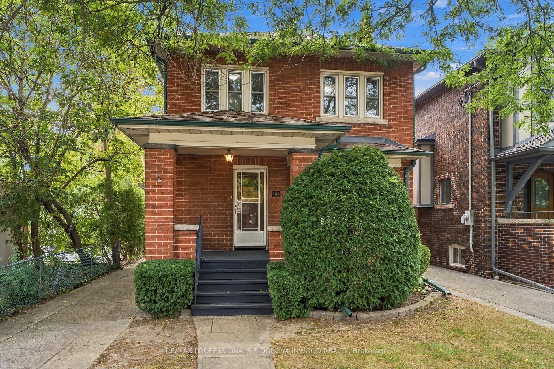30 Brumell Avenue