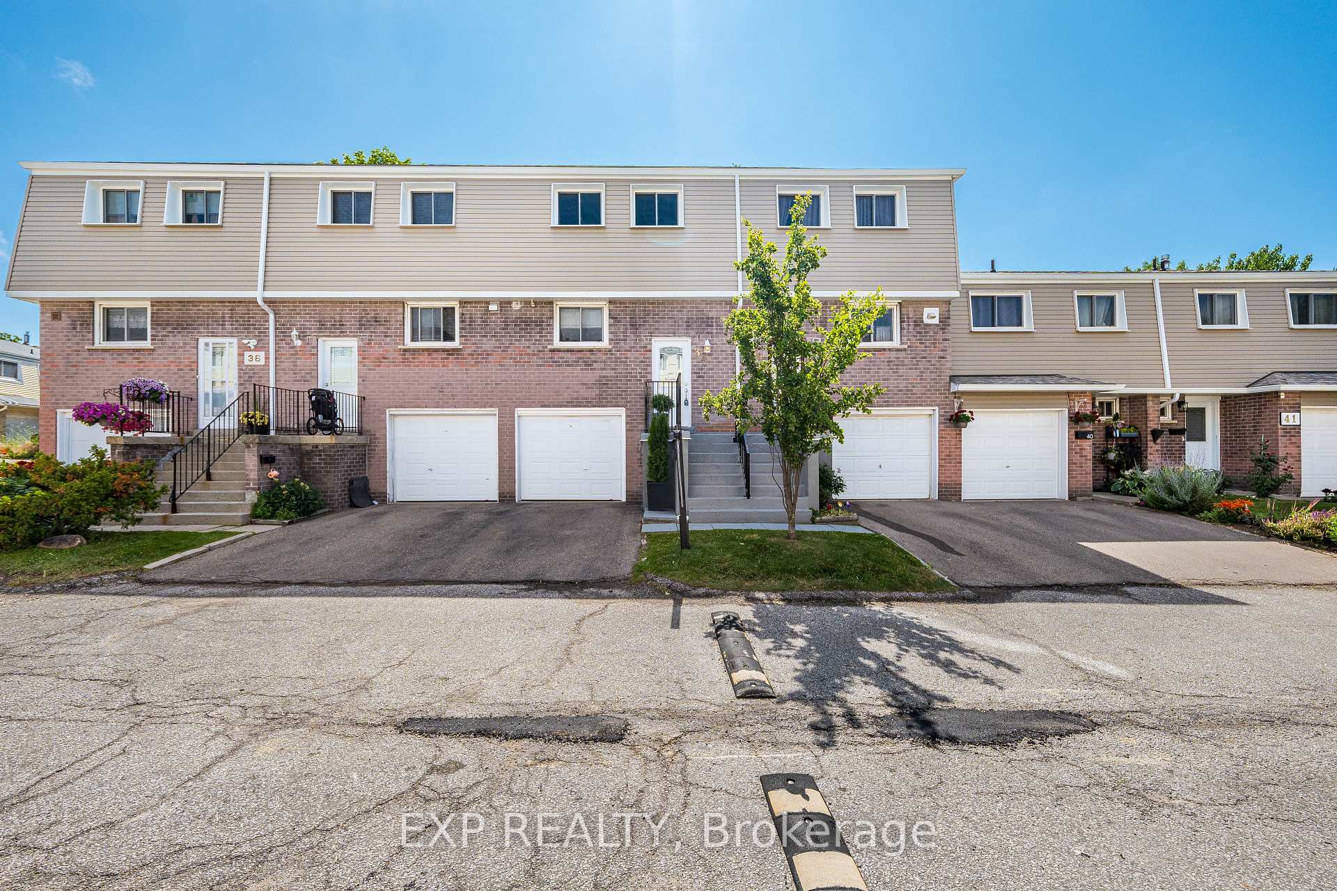 400 Mississauga Valley Boulevard
