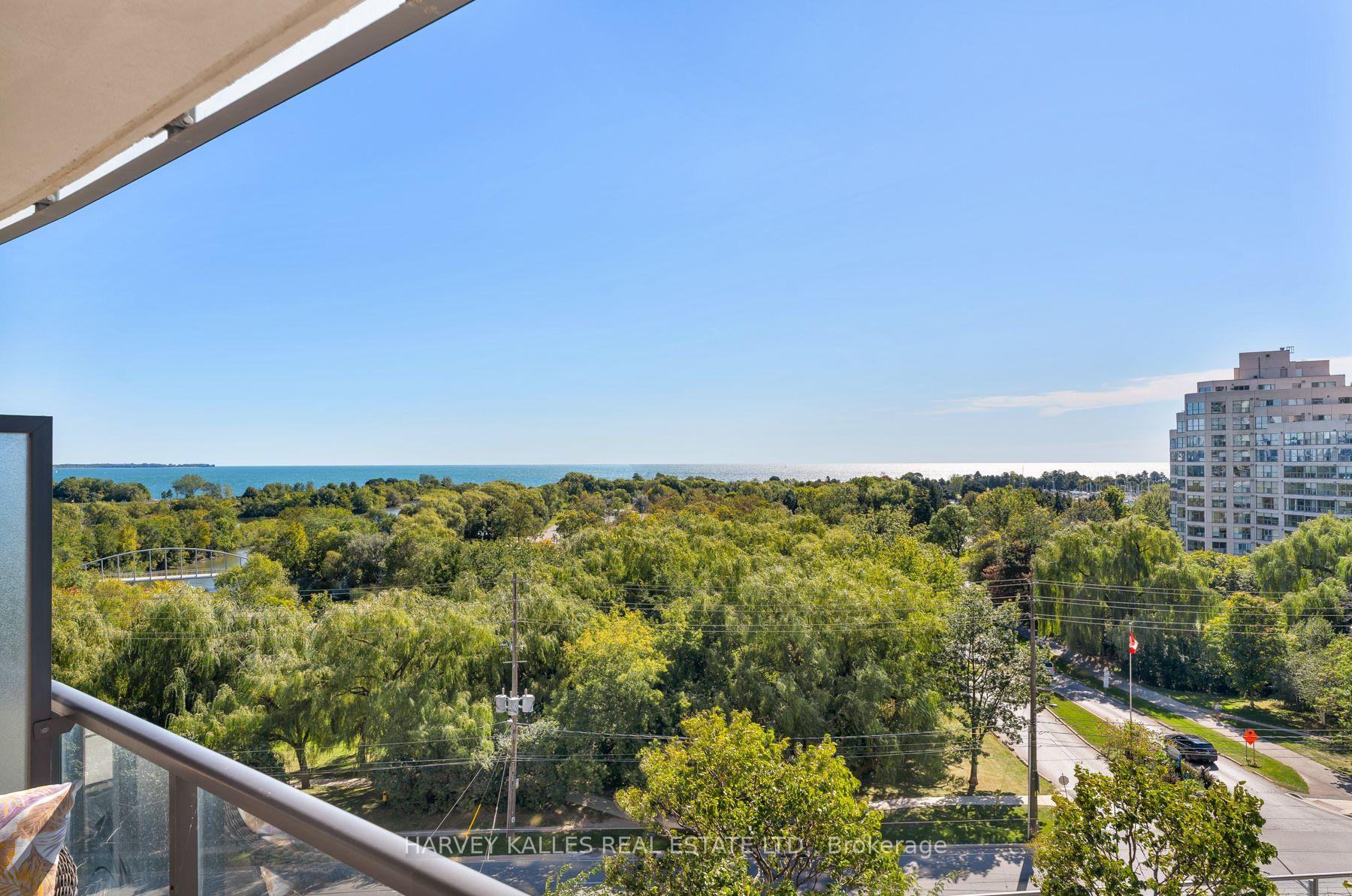 2230 Lake Shore Boulevard W