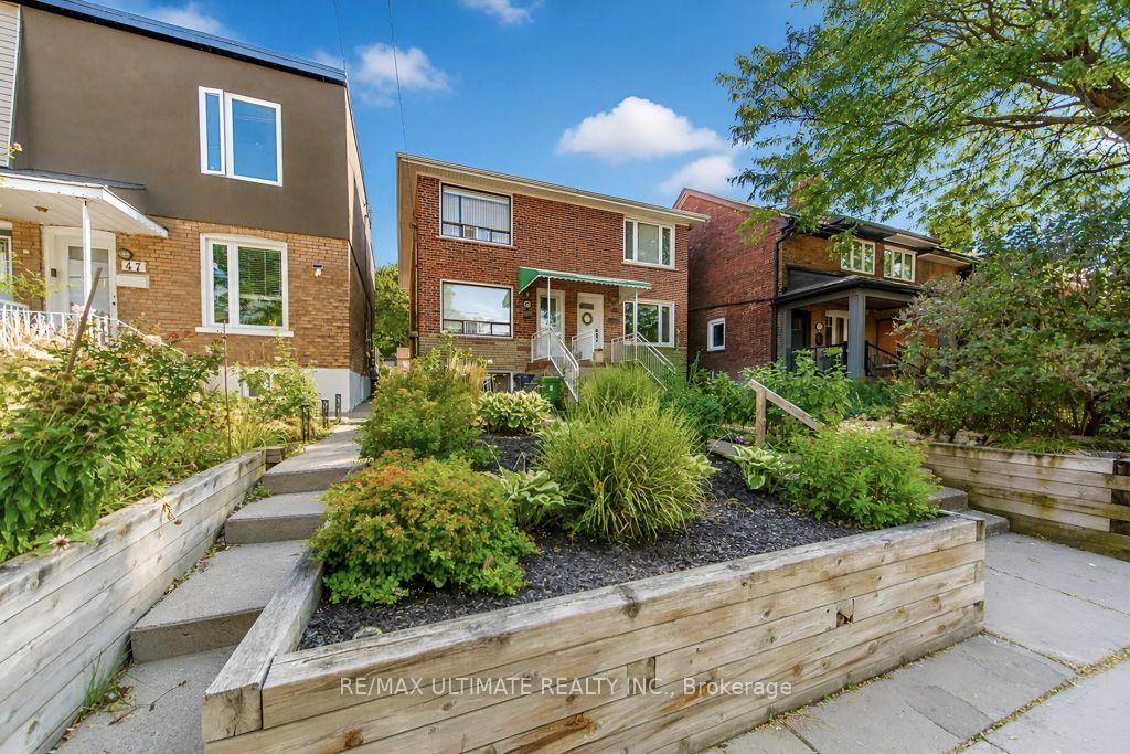 45 McRoberts Avenue
