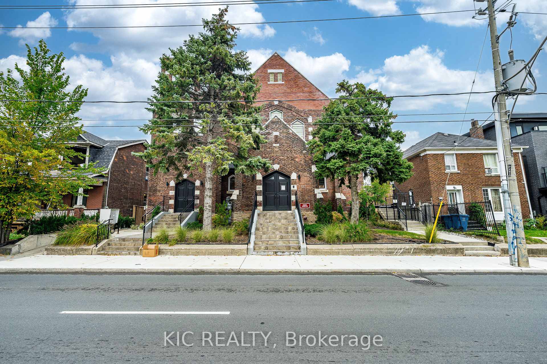 1183 Dufferin Street