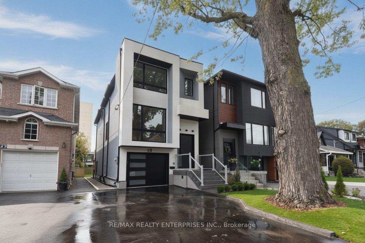 19 Simpson Avenue
