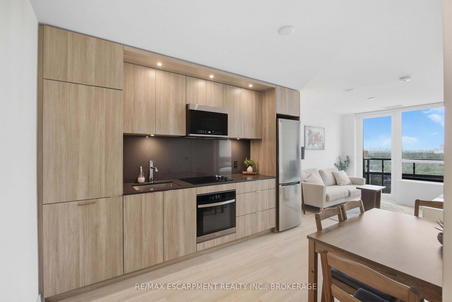 60 Central Park Road Way