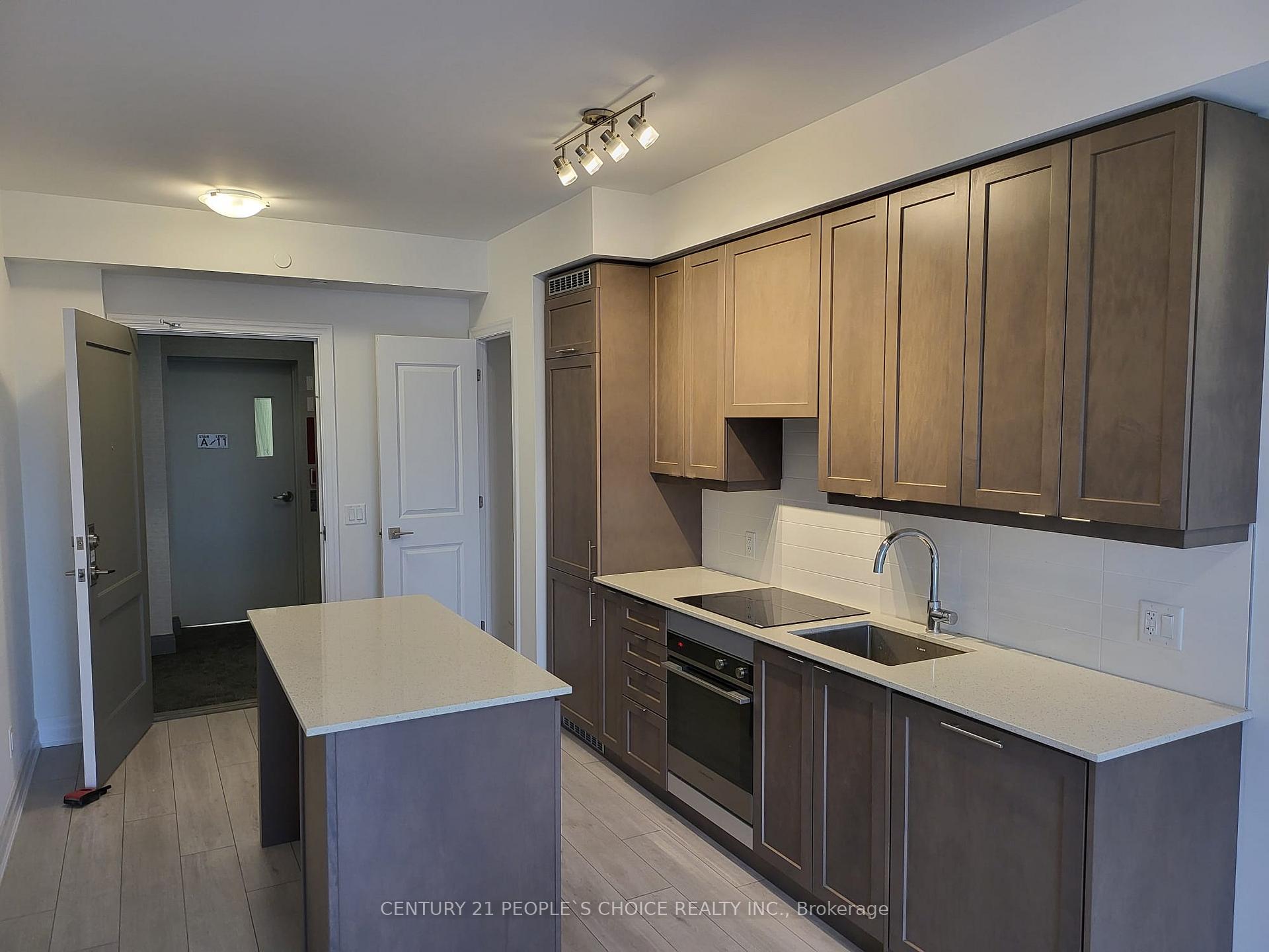 30 Elm Drive W