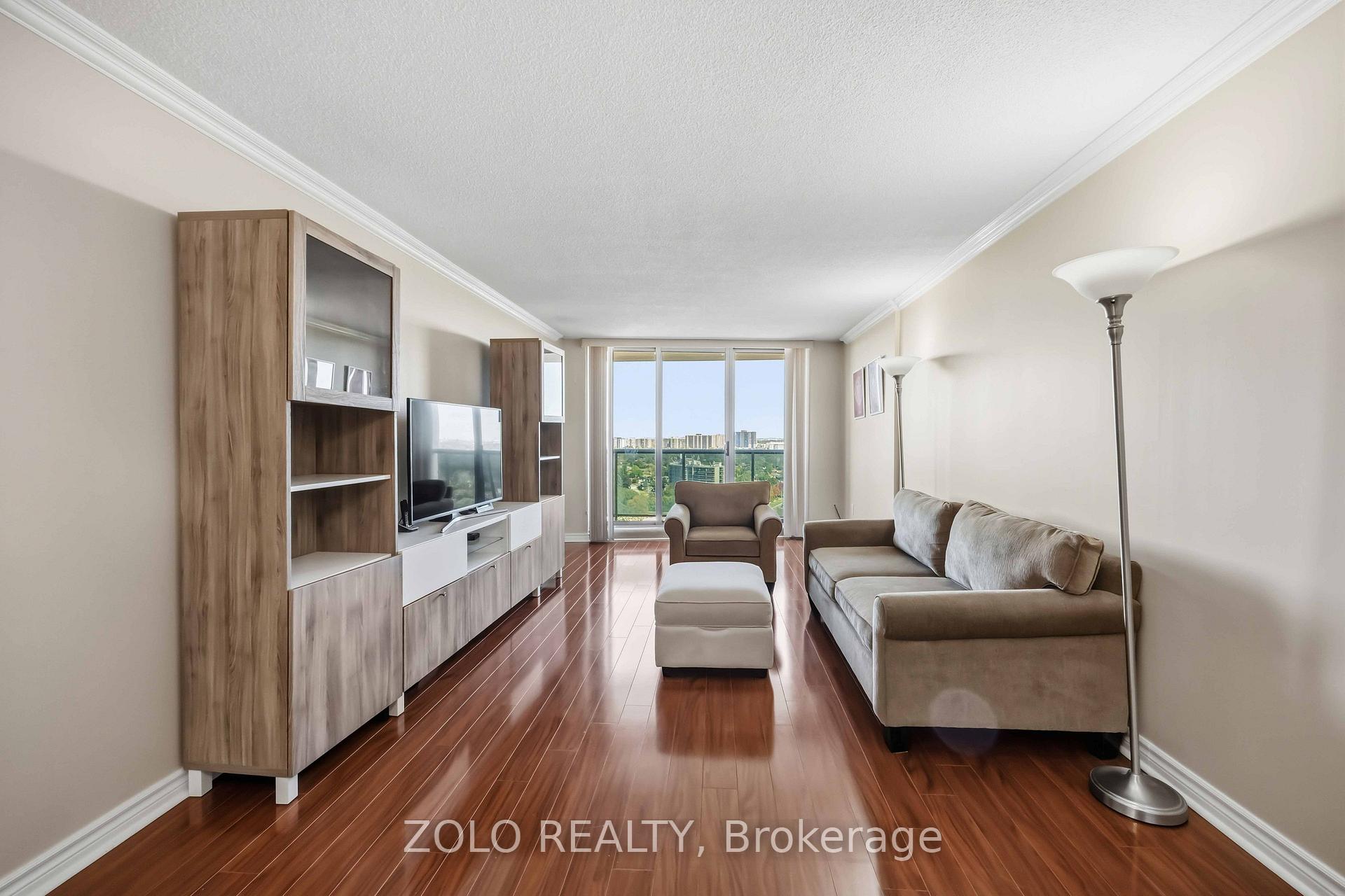 812 Burnhamthorpe Road