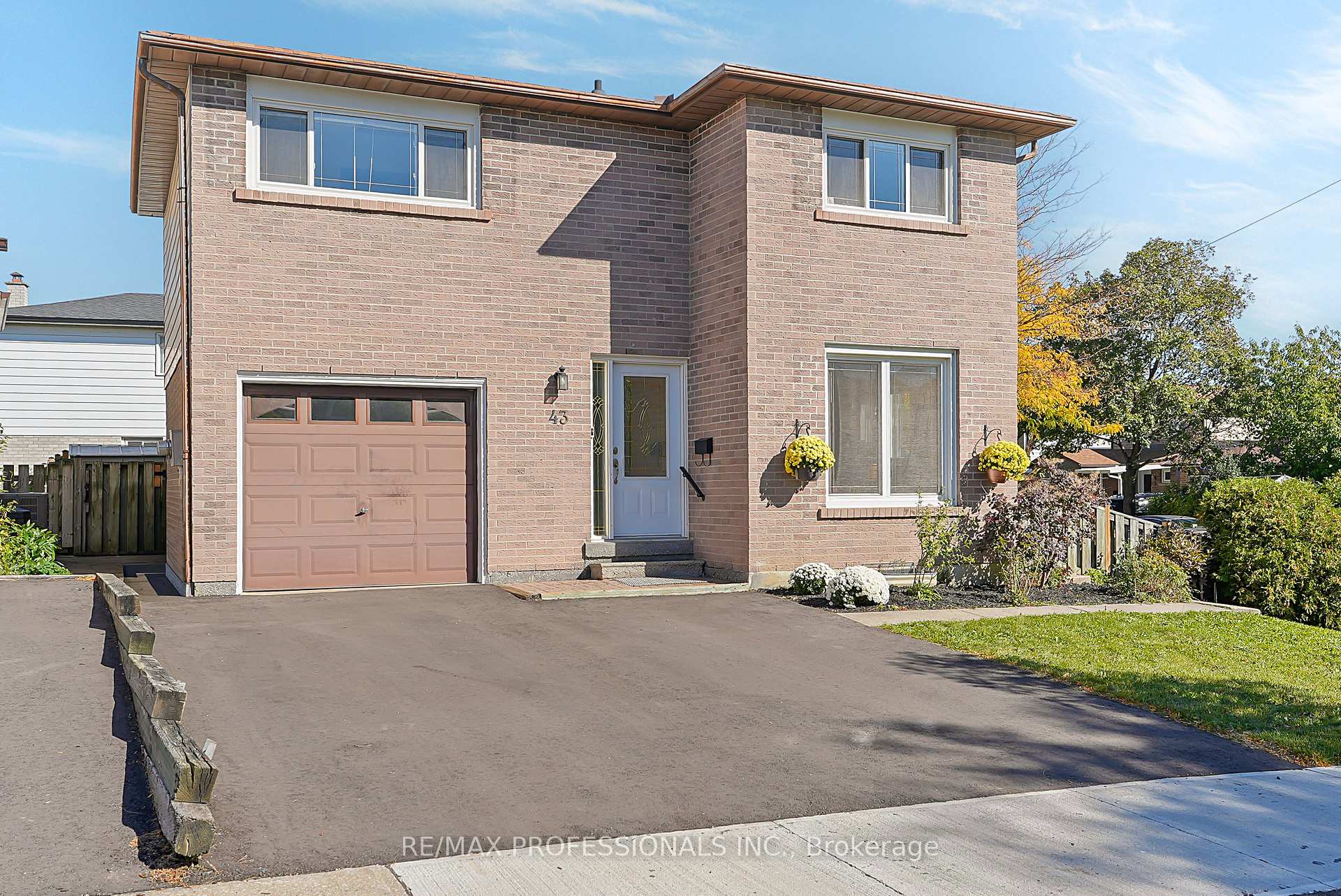 43 Franca Crescent