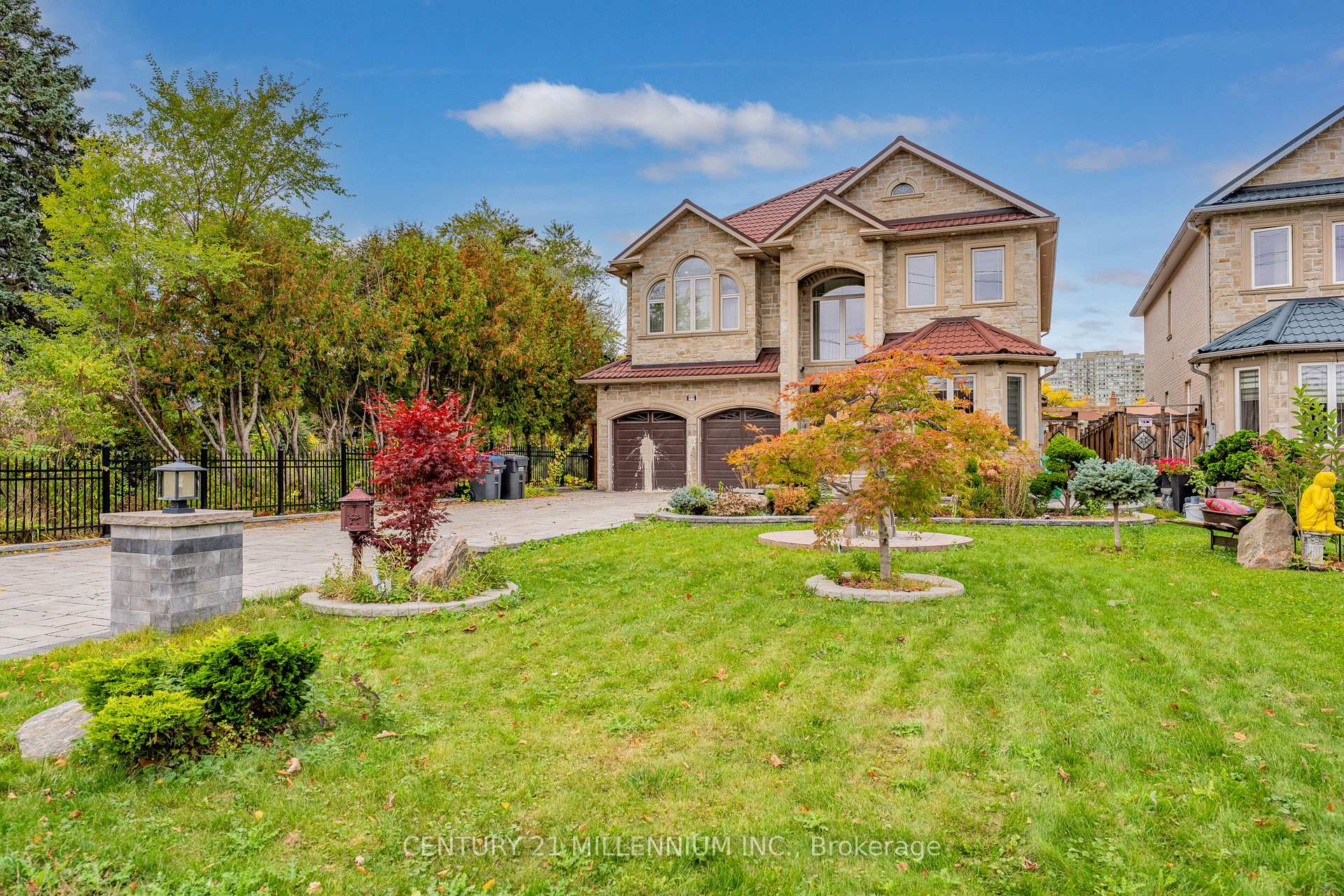 99 Fairview Road W
