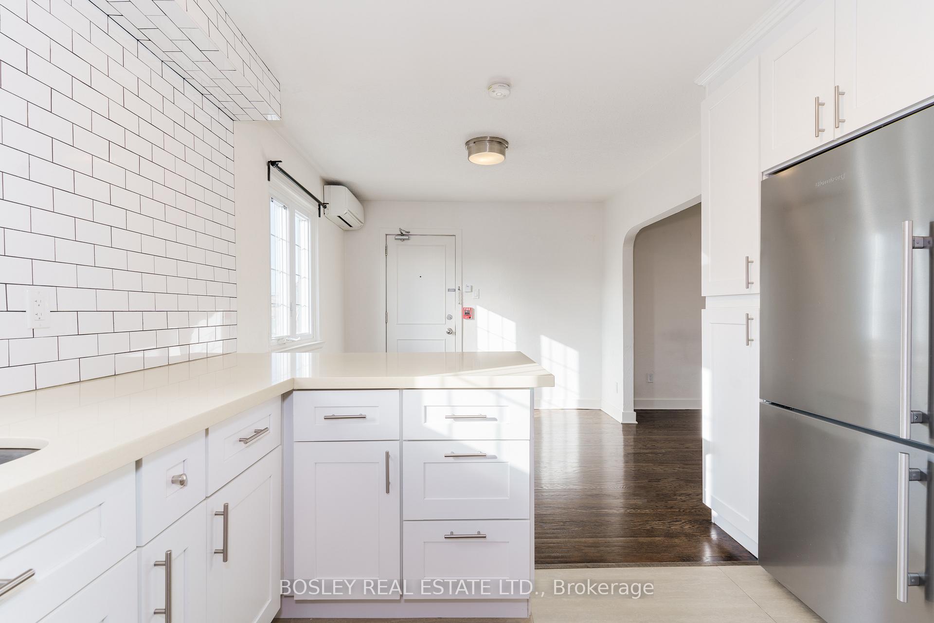 308 S Kingsway Road
