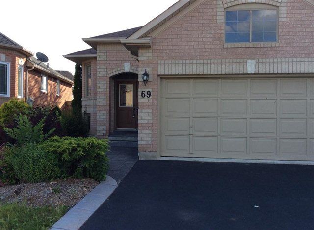 69 Summerfield Cres