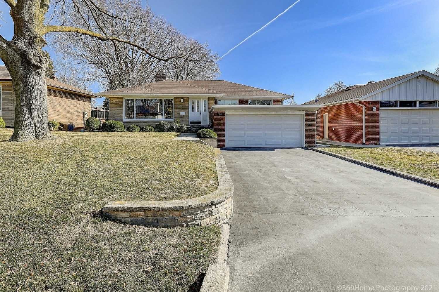 93 Prince George Dr